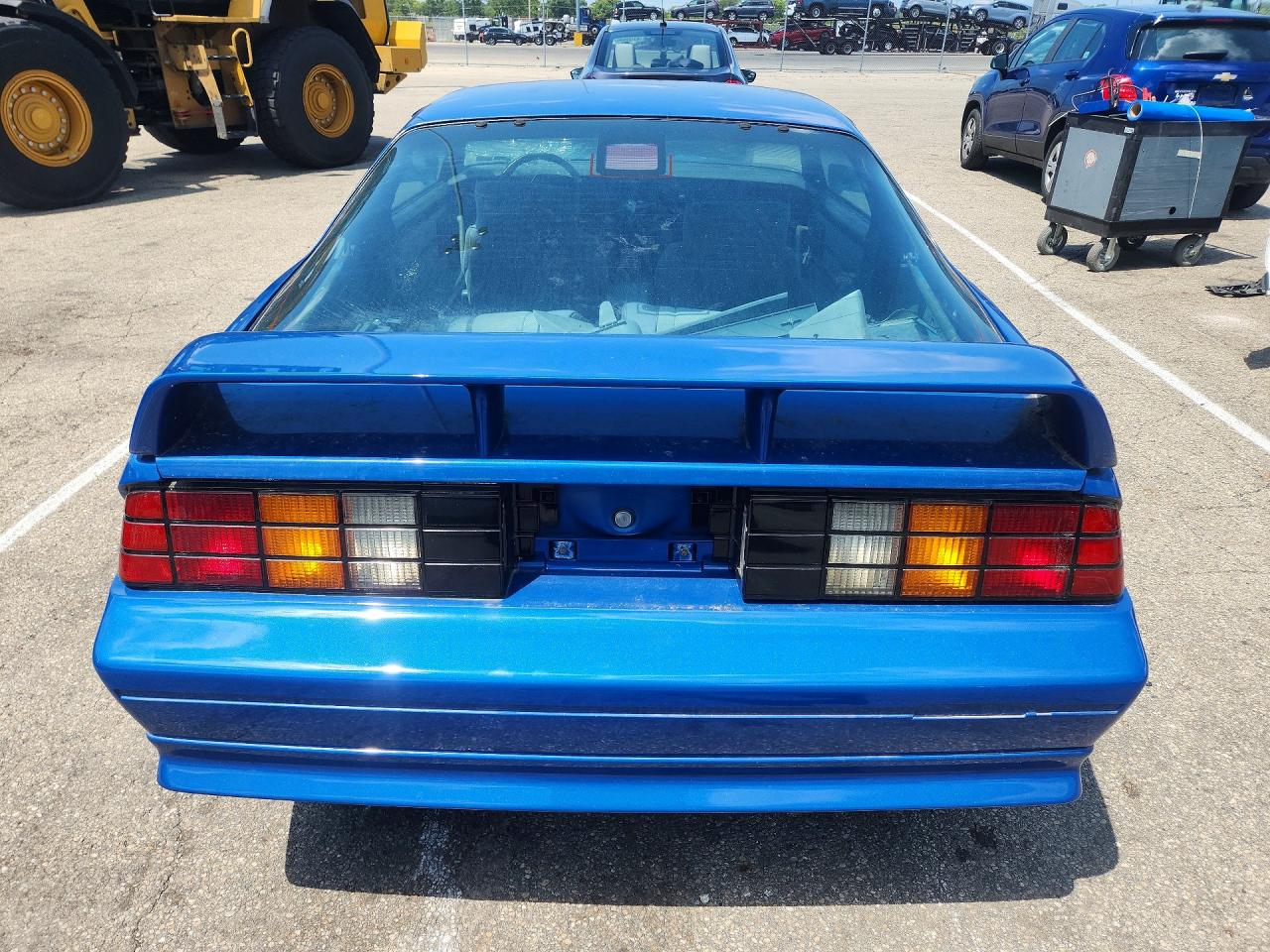 1991 Chevrolet Camaro Z28 Blue vin: 1G1FP2387ML180674