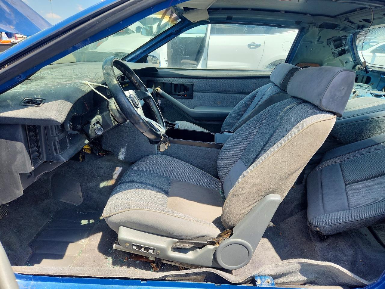 1991 Chevrolet Camaro Z28 Blue vin: 1G1FP2387ML180674