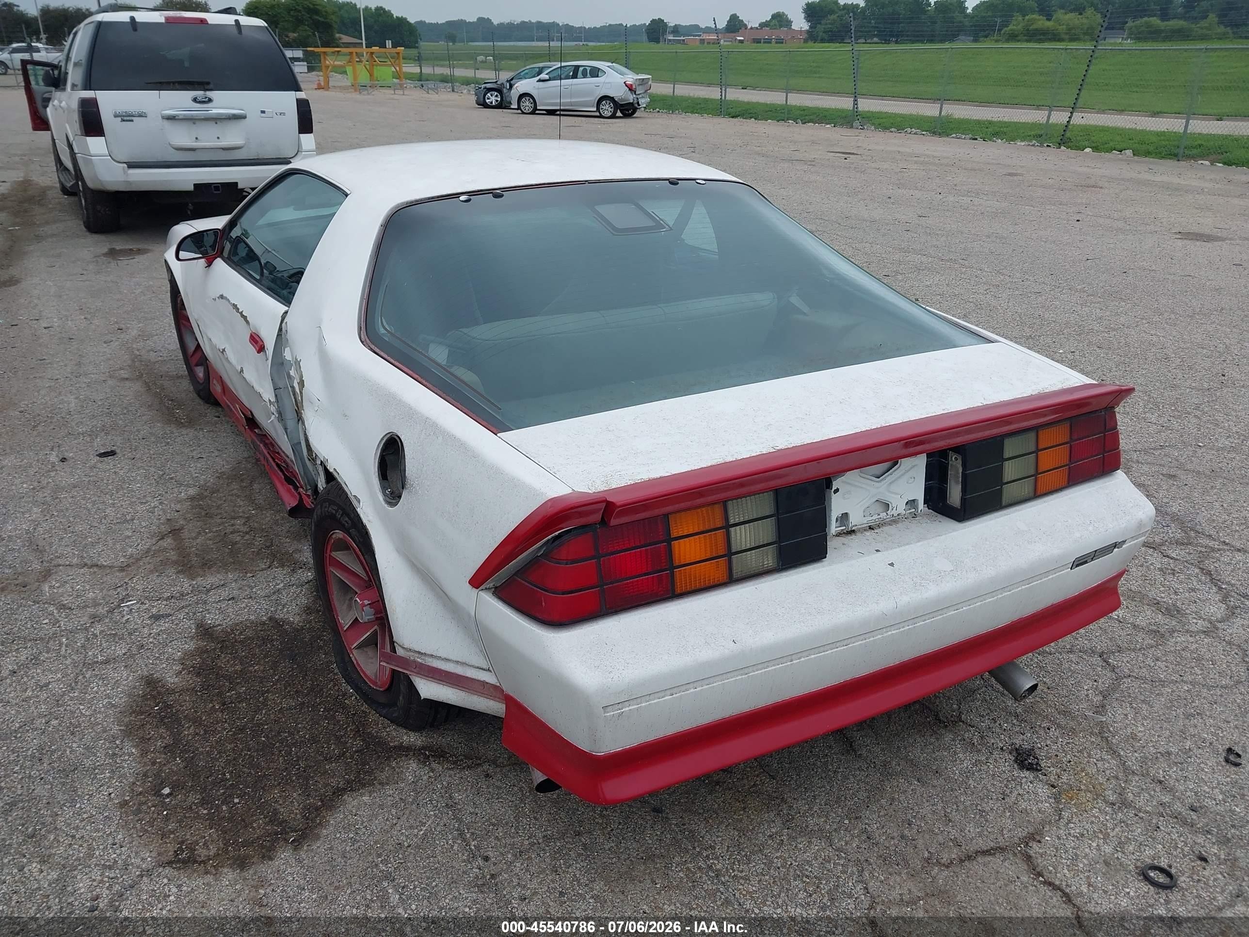 1992 Chevrolet Camaro Rs Белый vin: 1G1FP23E6NL155255