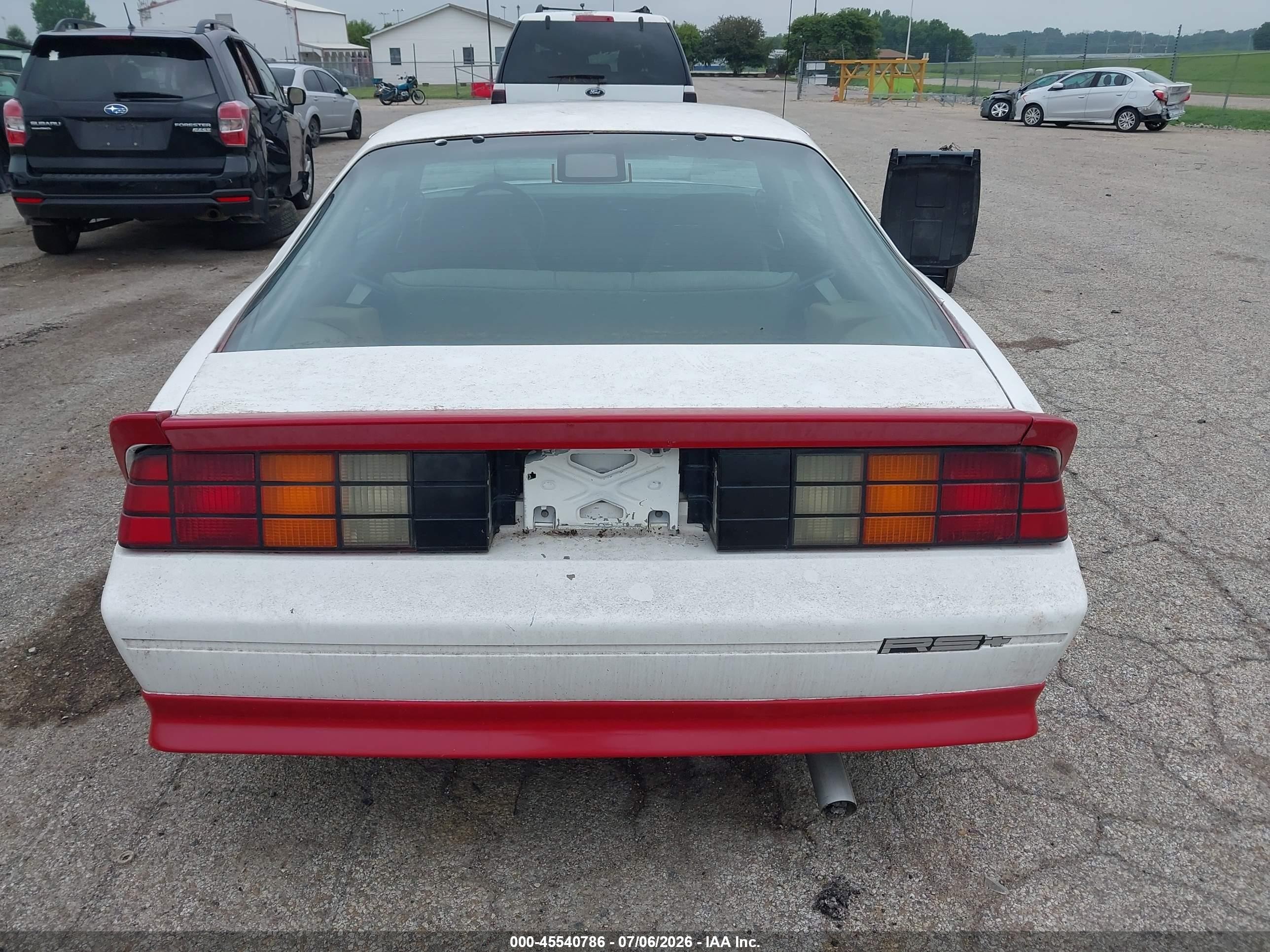 1992 Chevrolet Camaro Rs Белый vin: 1G1FP23E6NL155255