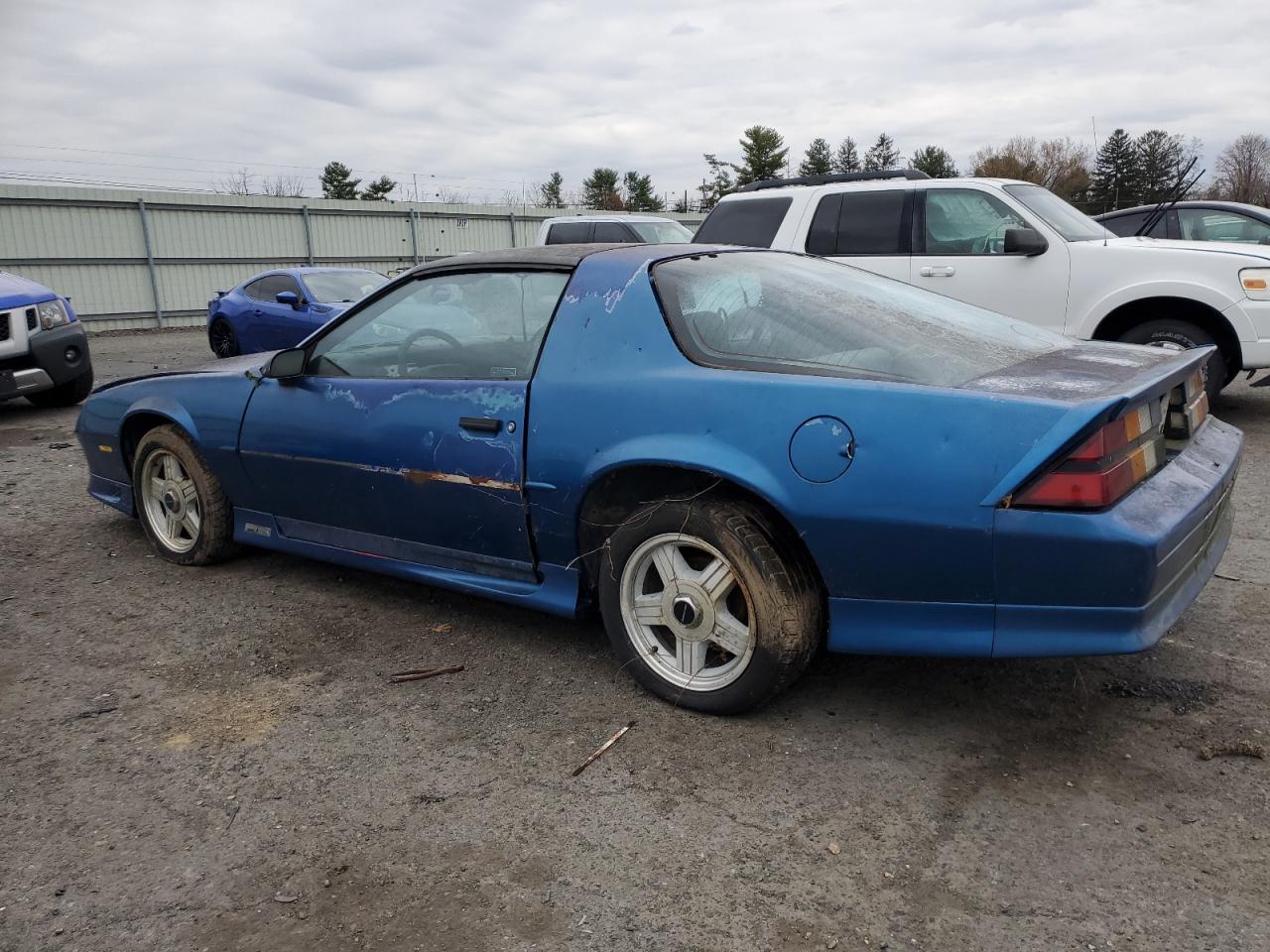 1992 Chevrolet Camaro Blue vin: 1G1FP23EXNL144162