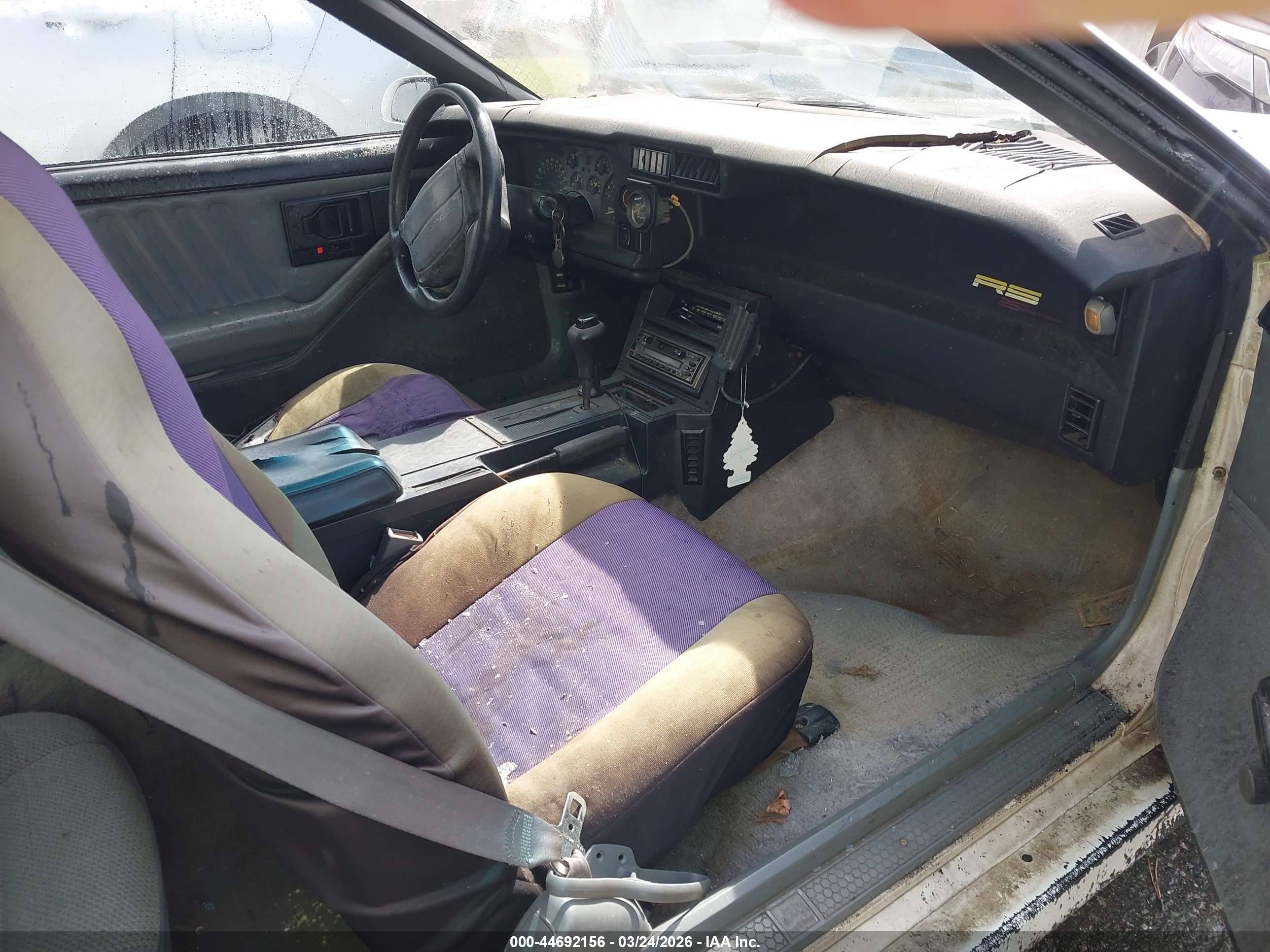 1992 Chevrolet Camaro Rs Белый vin: 1G1FP23T4NL166561