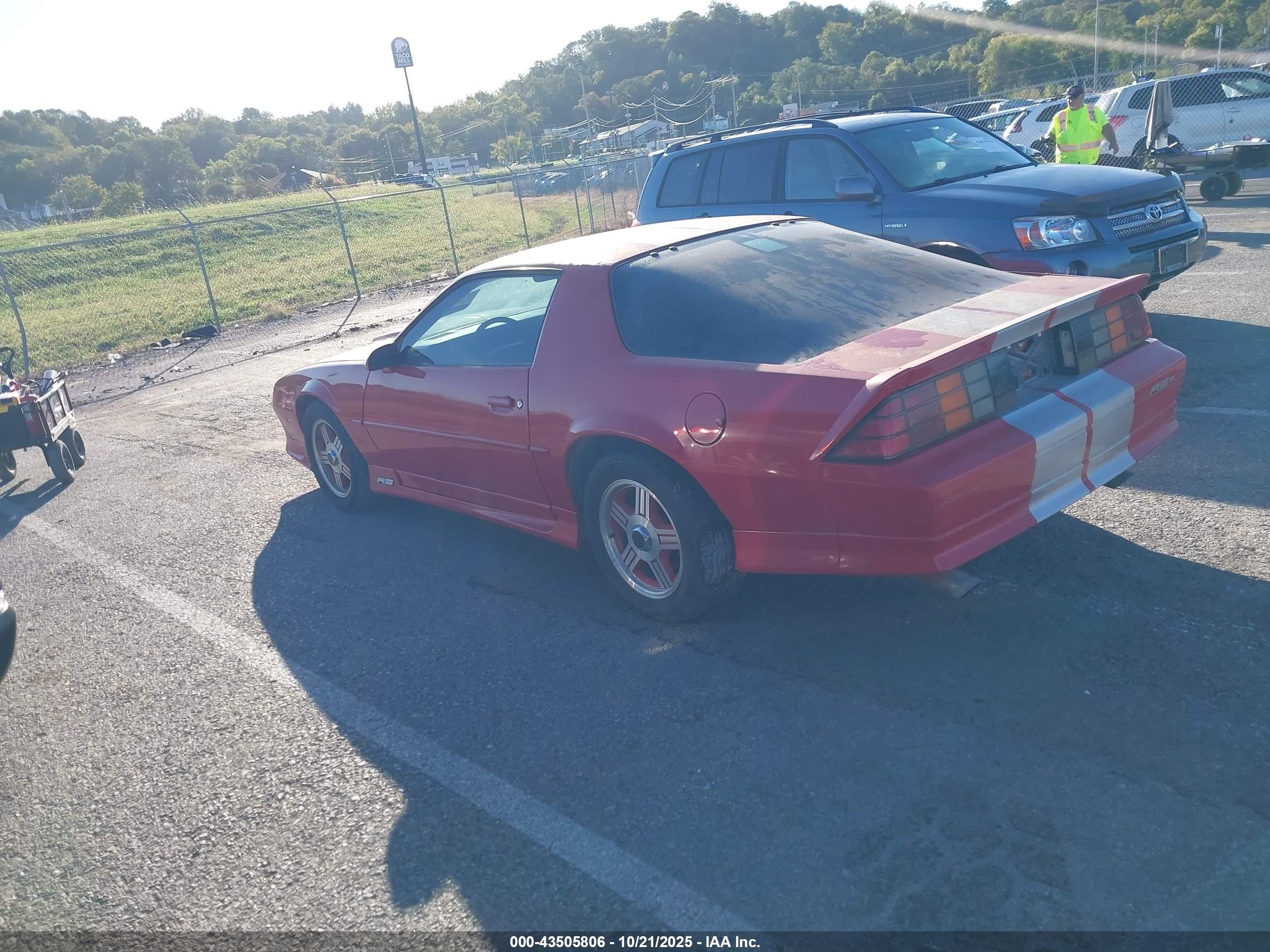 1992 Chevrolet Camaro Rs Red vin: 1G1FP23T8NL110560