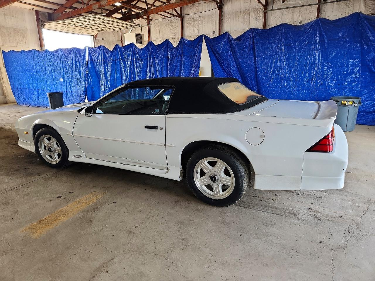 1991 Chevrolet Camaro Z28 White vin: 1G1FP33F4ML113387
