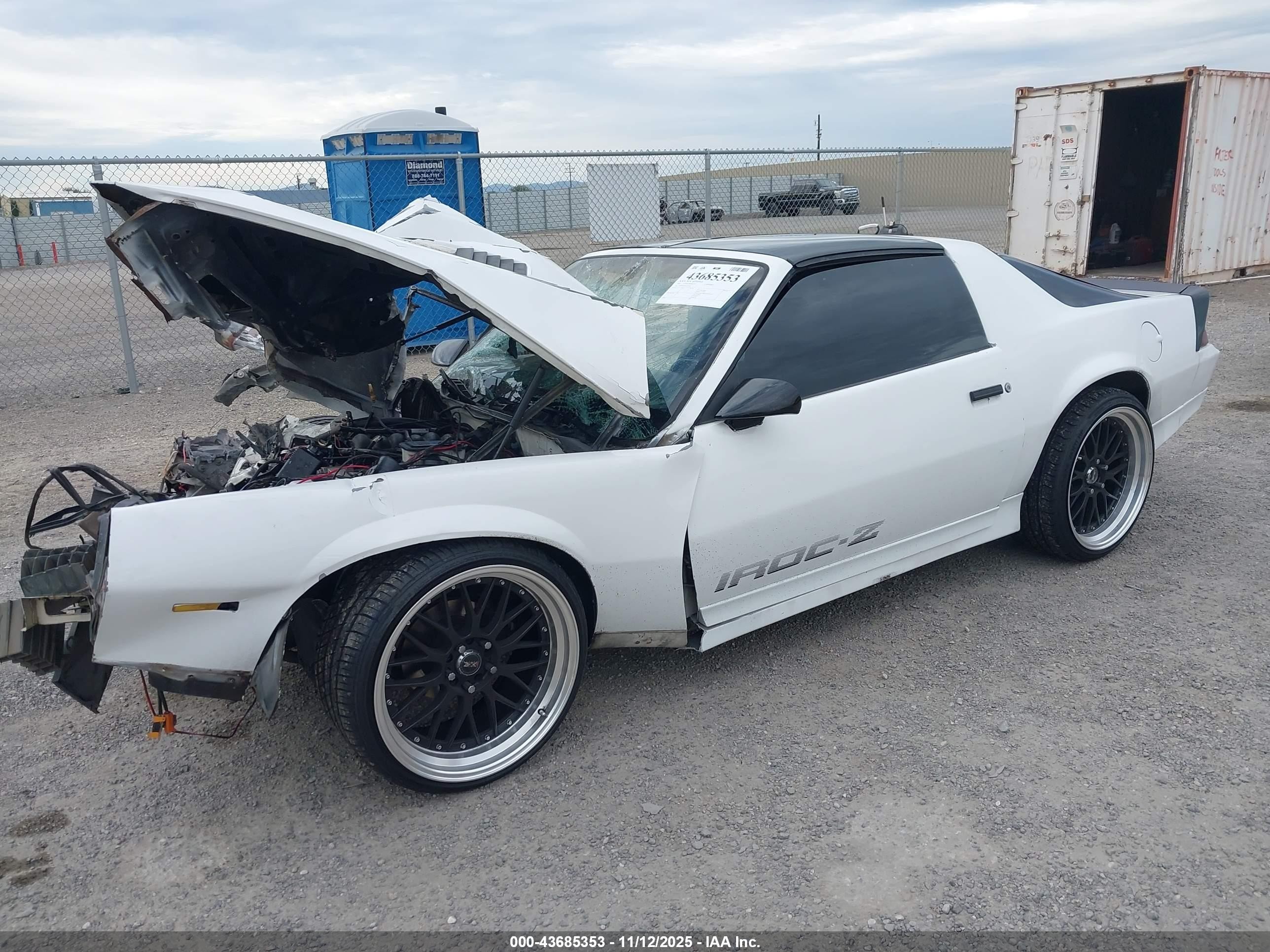 1985 Chevrolet Camaro   White vin: 1G1FP87F0FL472956