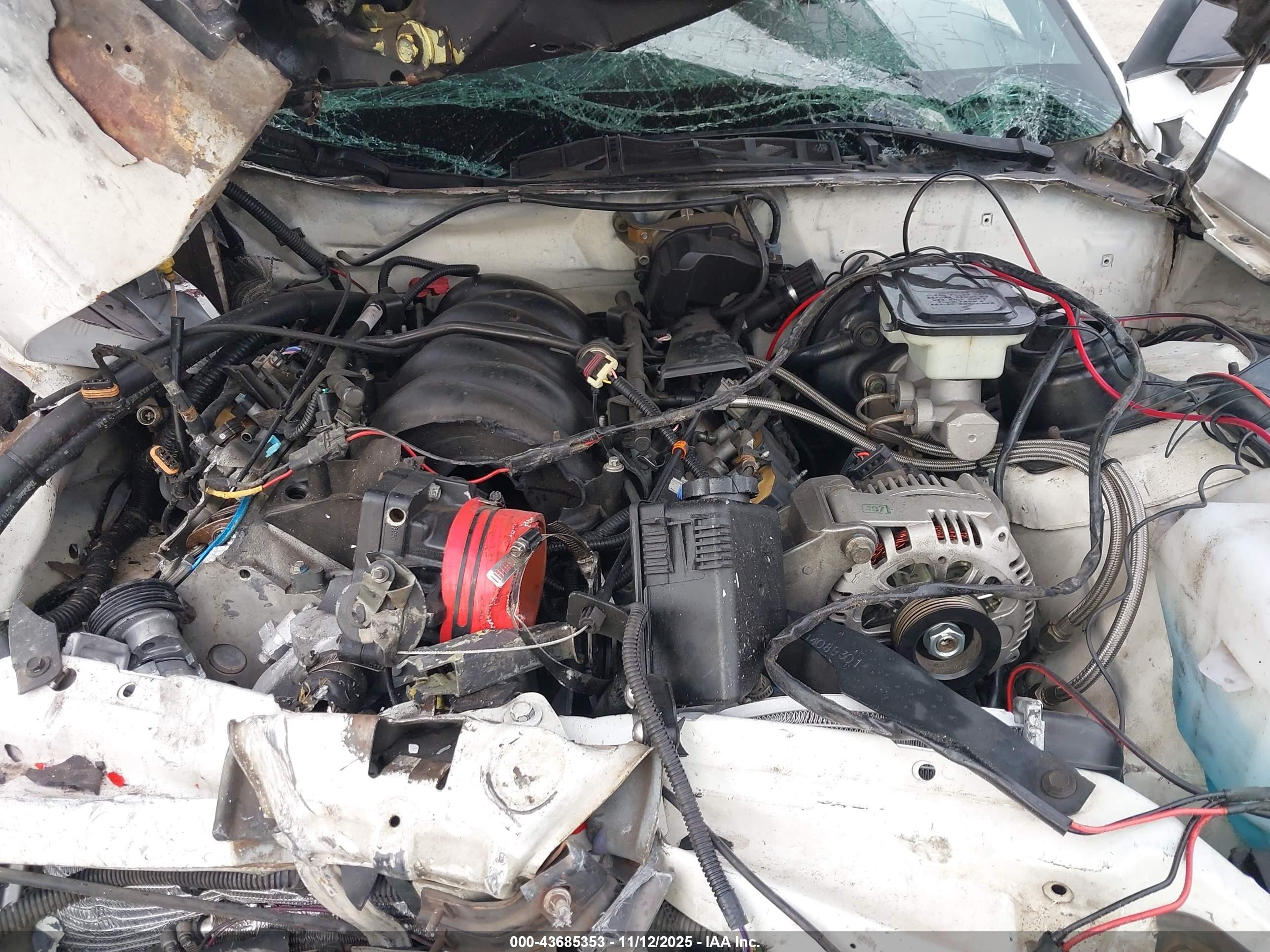 1985 Chevrolet Camaro   White vin: 1G1FP87F0FL472956