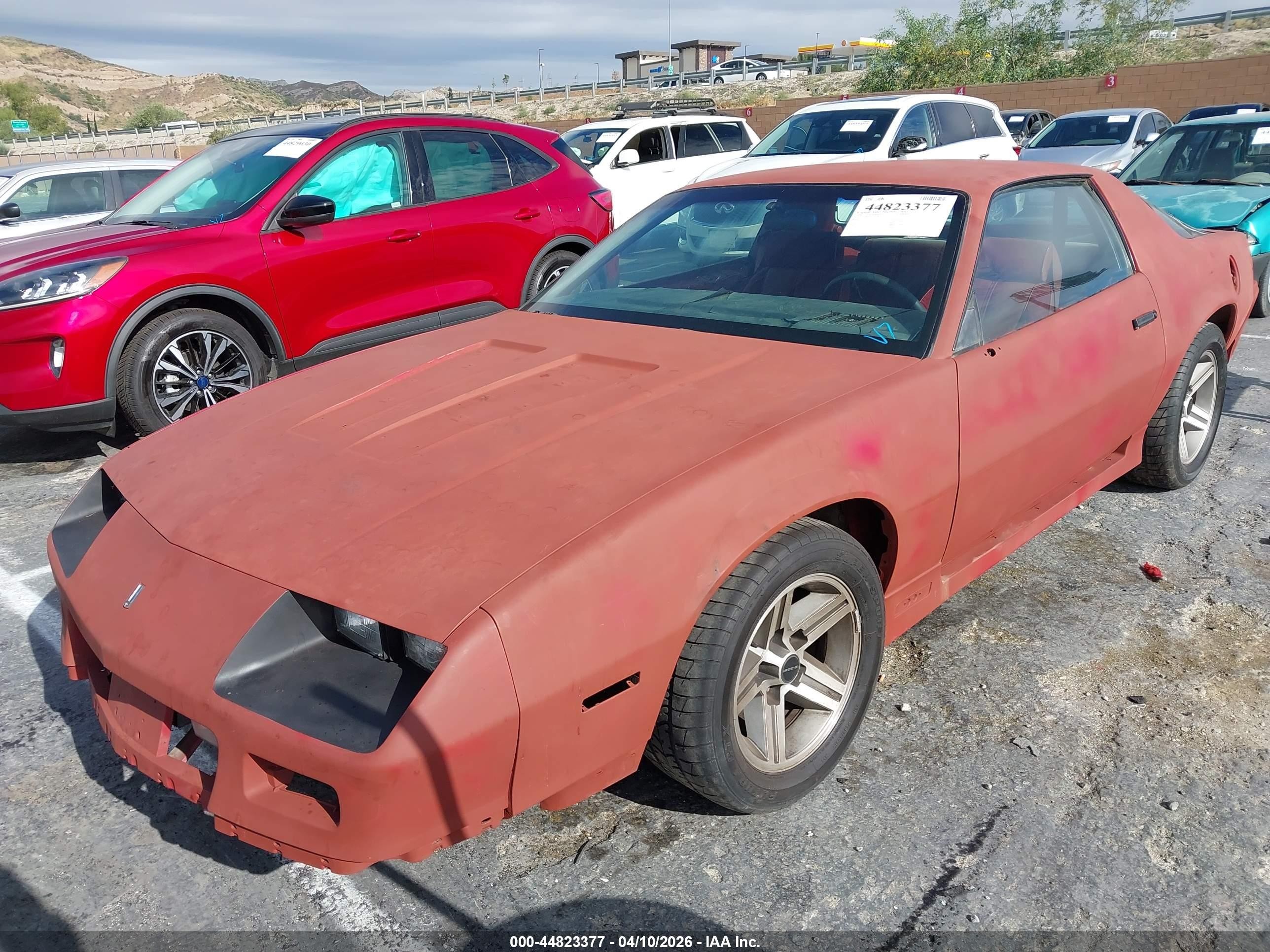 1986 Chevrolet Camaro   Red vin: 1G1FP87F2GL194580