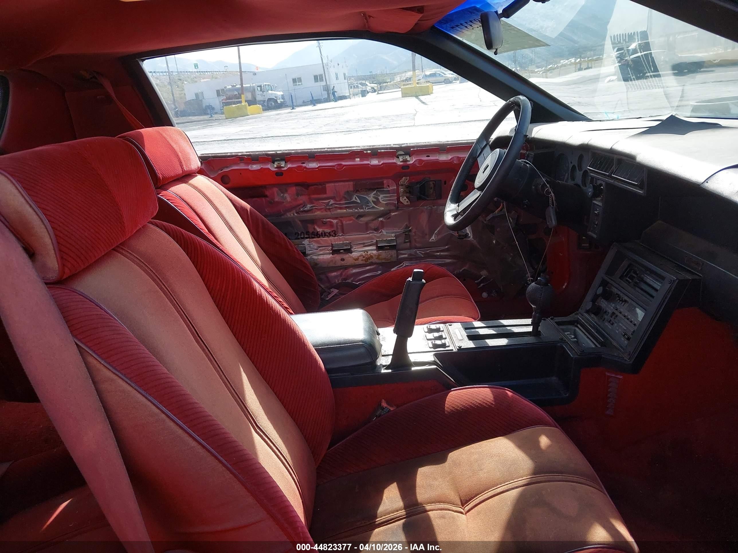 1986 Chevrolet Camaro   Red vin: 1G1FP87F2GL194580