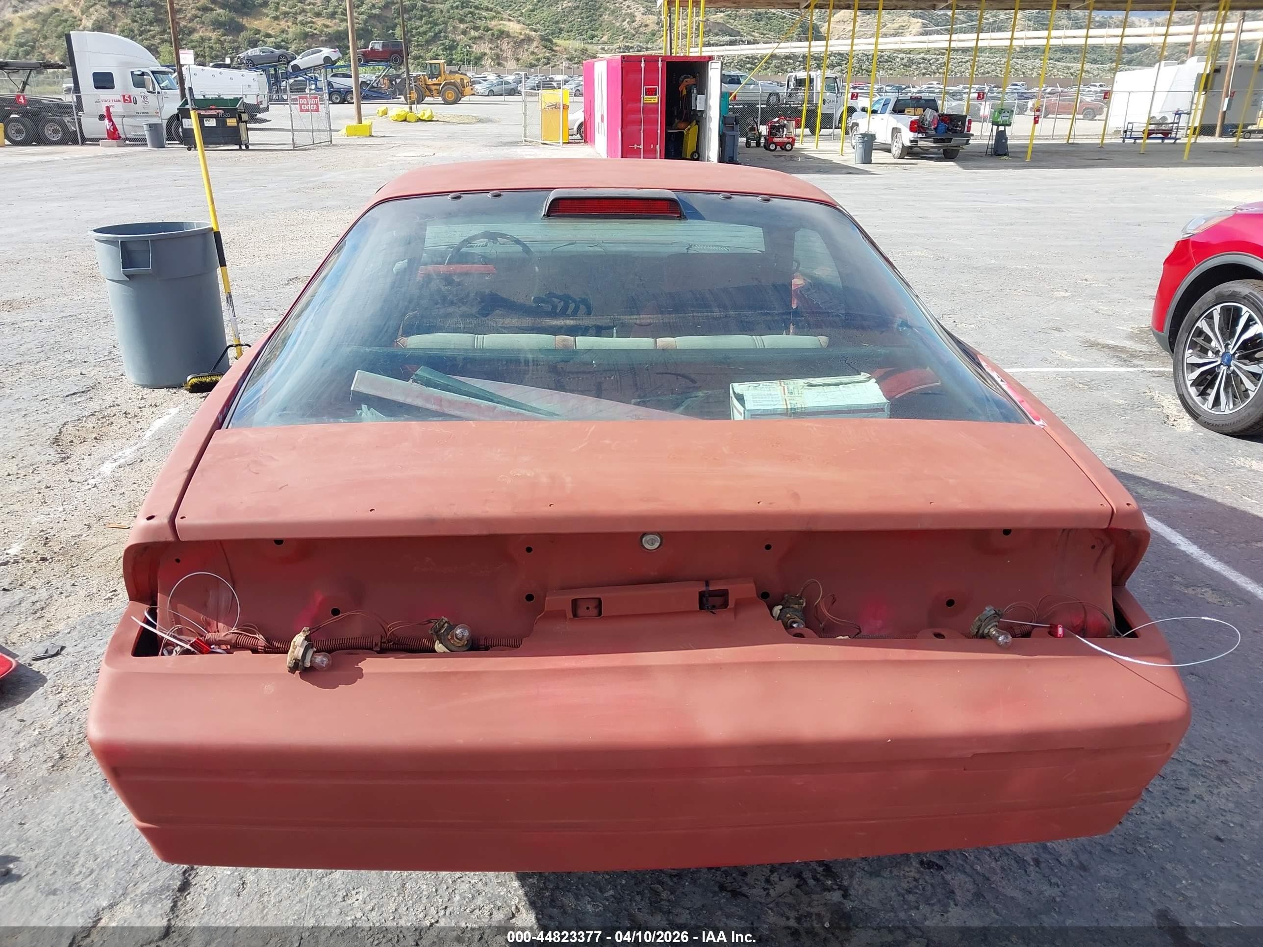 1986 Chevrolet Camaro   Red vin: 1G1FP87F2GL194580