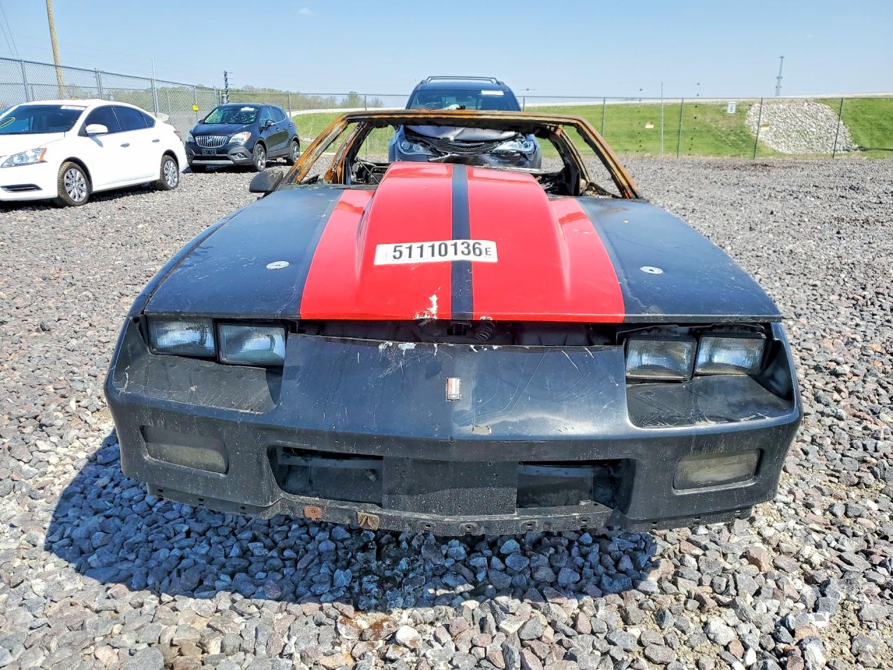 1986 Chev Camaro Two Tone vin: 1G1FP87F5GN123667