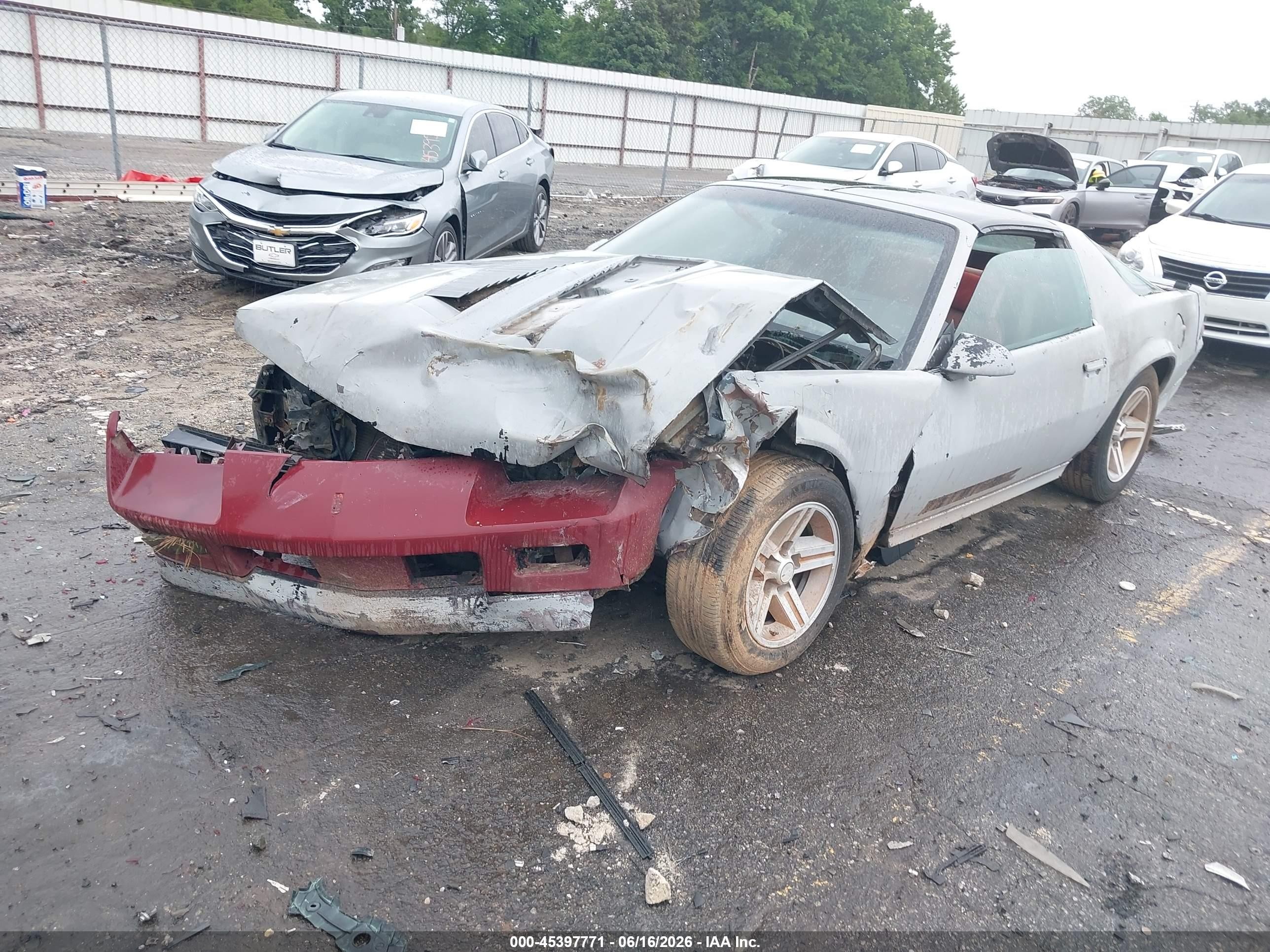 1985 Chevrolet Camaro   Gray vin: 1G1FP87F6FN130139