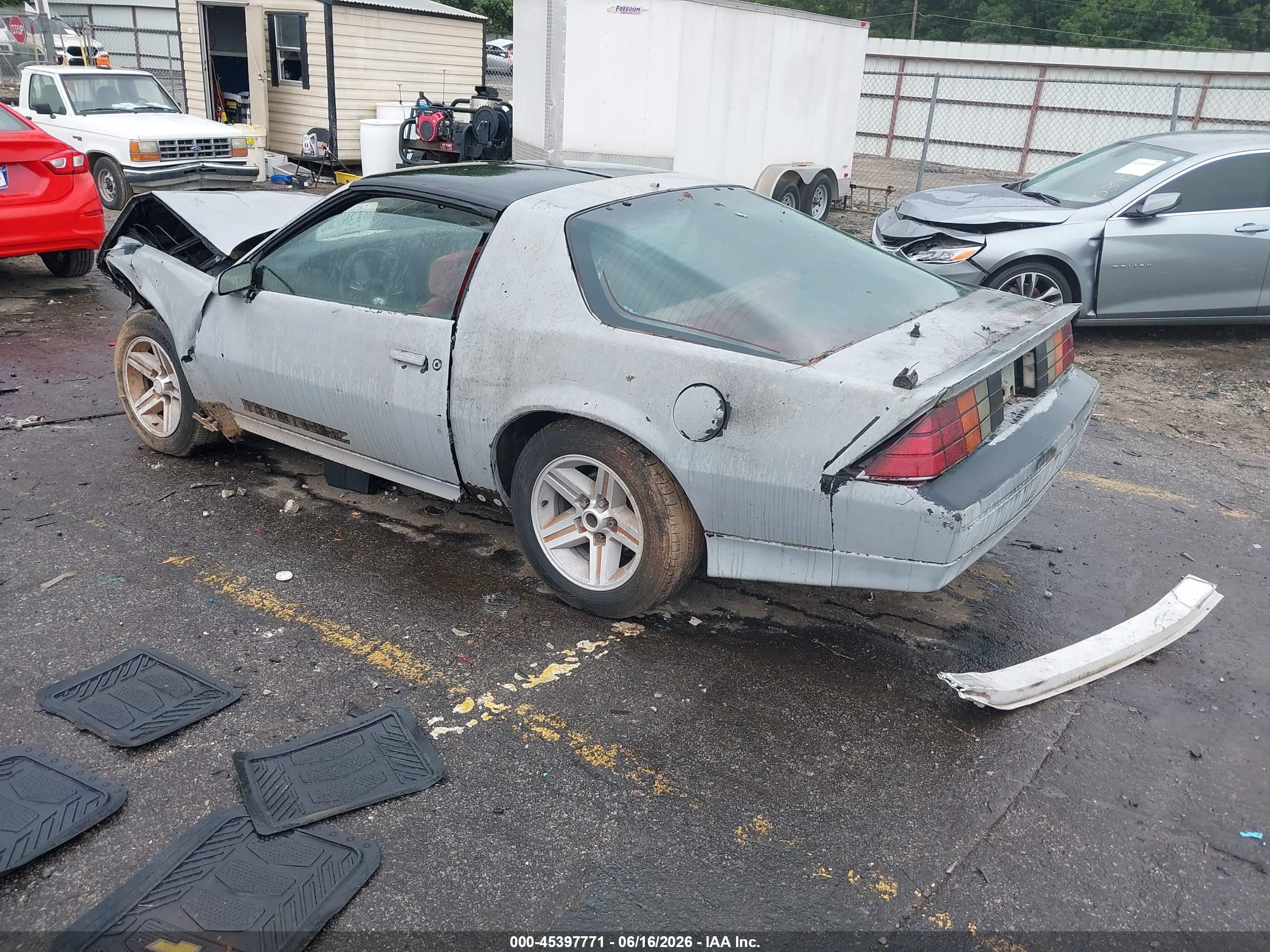 1985 Chevrolet Camaro   Gray vin: 1G1FP87F6FN130139