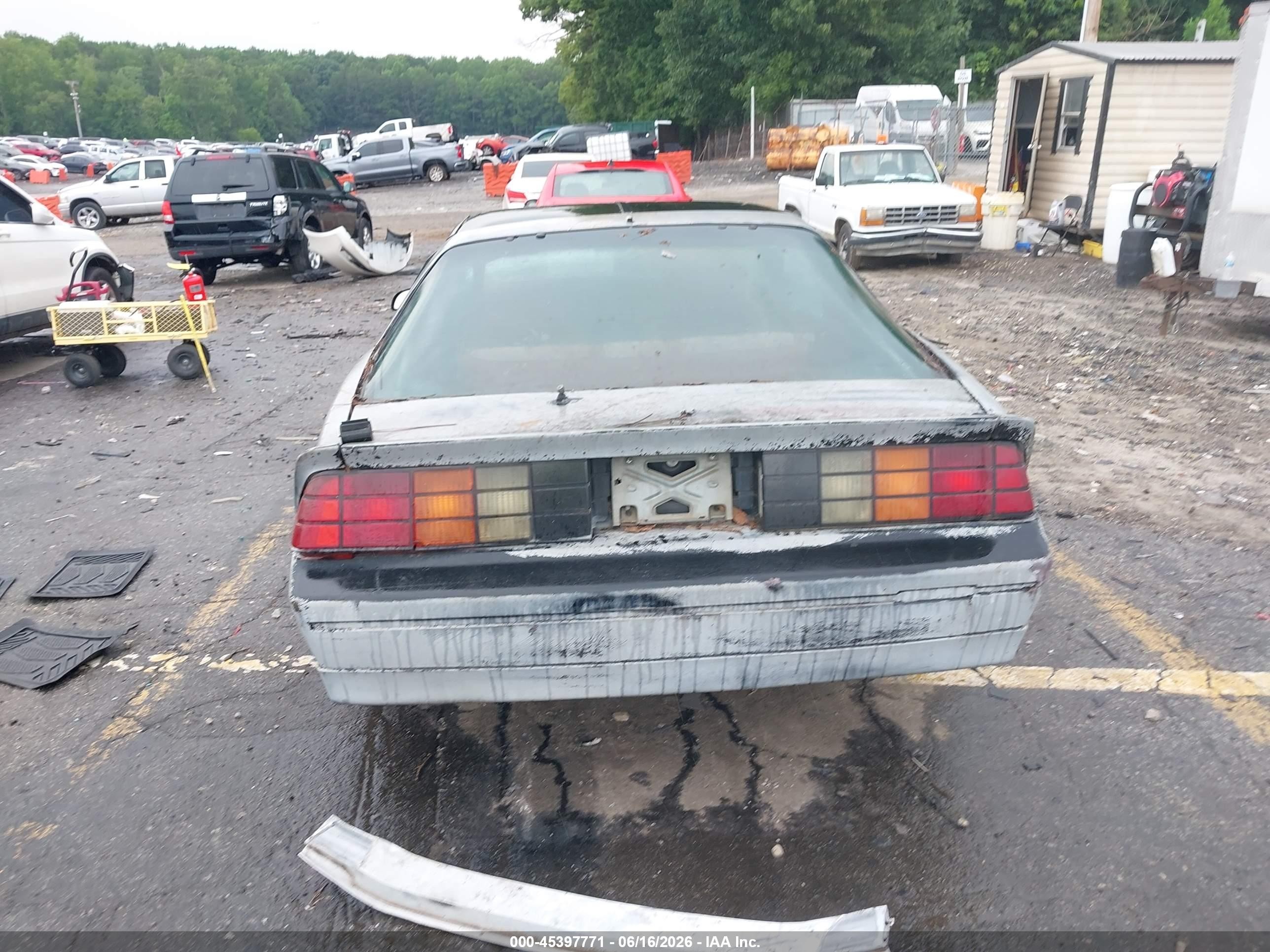 1985 Chevrolet Camaro   Gray vin: 1G1FP87F6FN130139