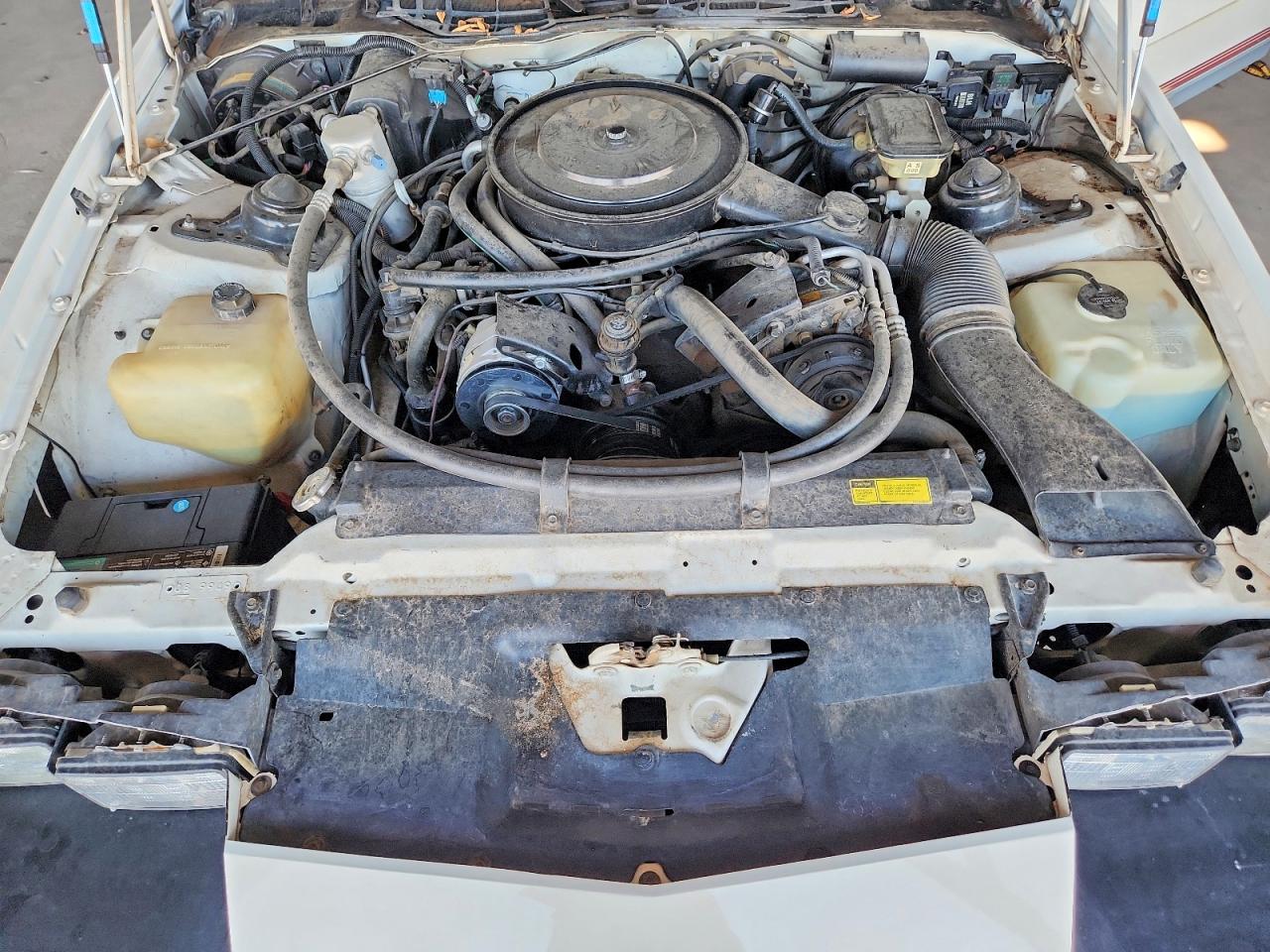 1986 Chevrolet Camaro White vin: 1G1FP87H2GL158552