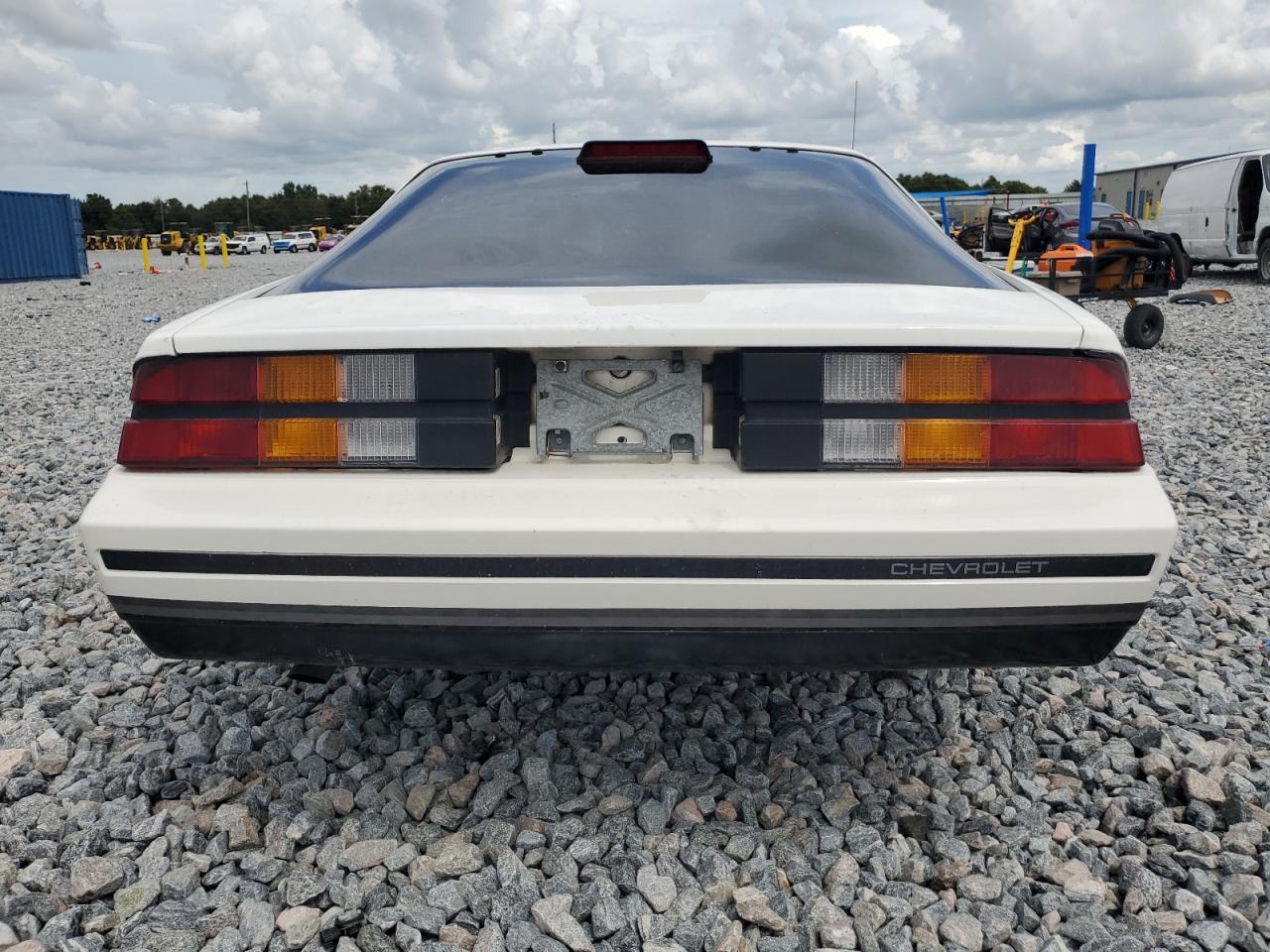1986 Chevrolet Camaro White vin: 1G1FP87H8GN164389
