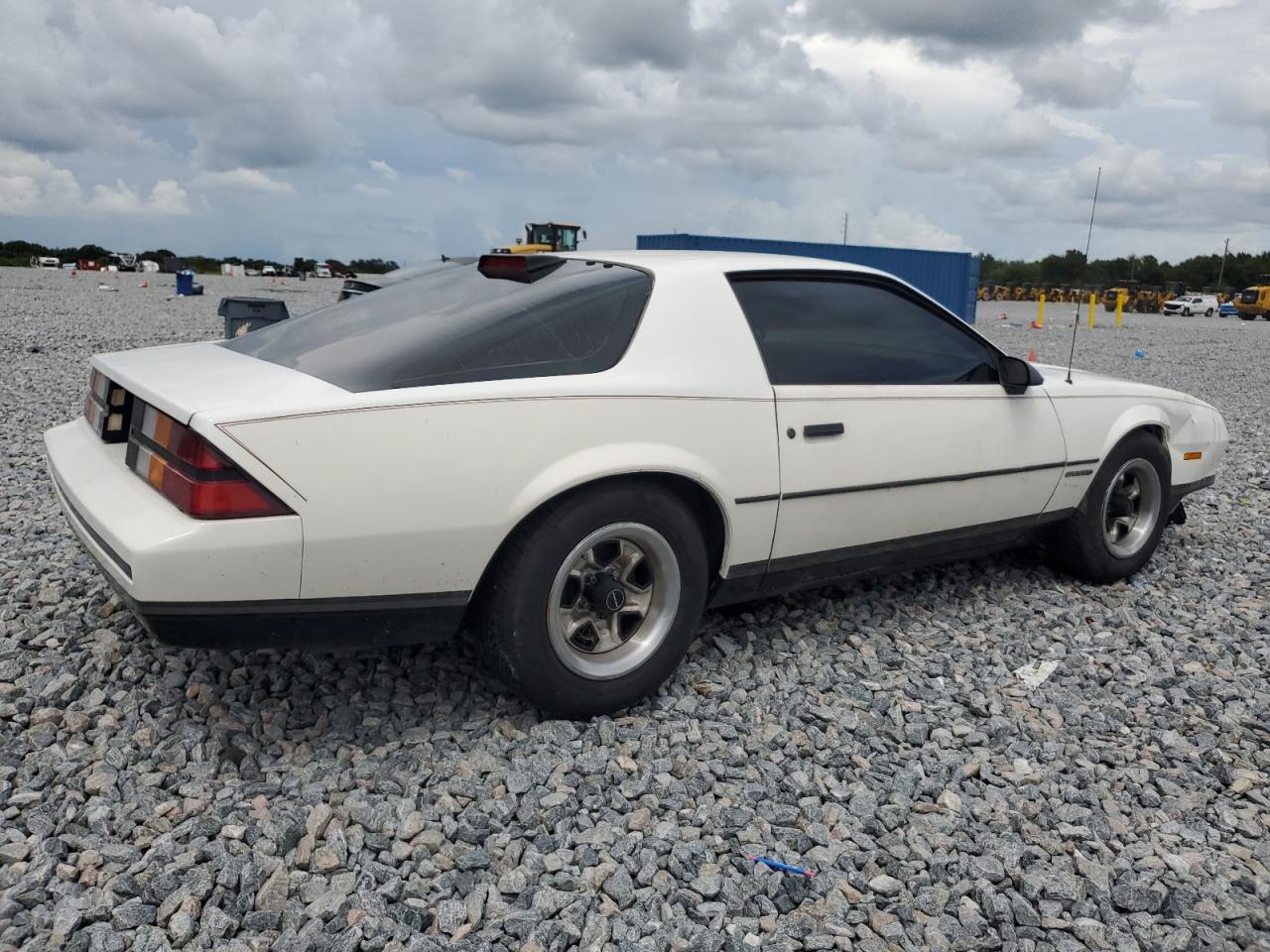 1986 Chevrolet Camaro White vin: 1G1FP87H8GN164389