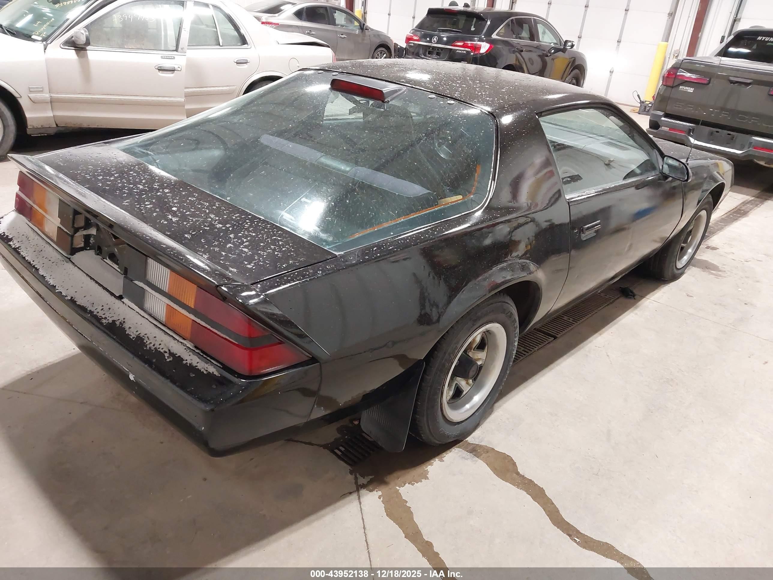 1986 Chevrolet Camaro   Black vin: 1G1FP87S5GL115609