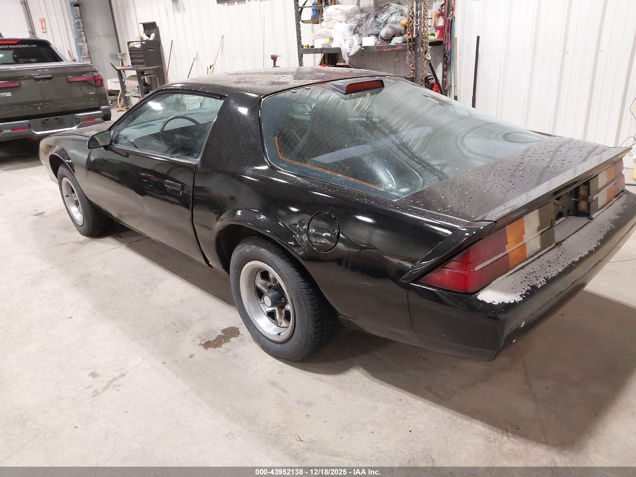 1986 Chevrolet Camaro   Black vin: 1G1FP87S5GL115609