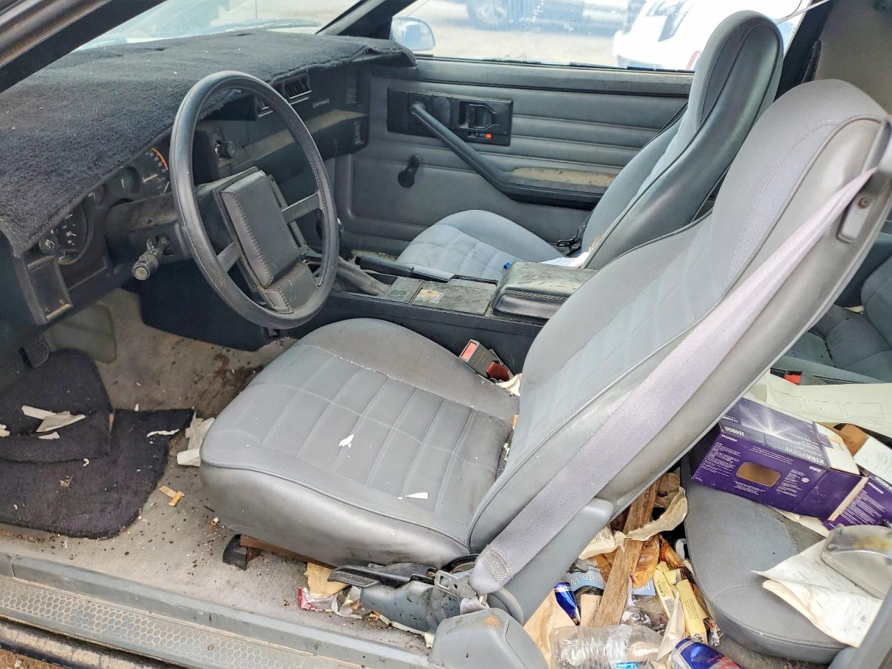 1986 Chev Camaro Gray vin: 1G1FP87S7GL115658