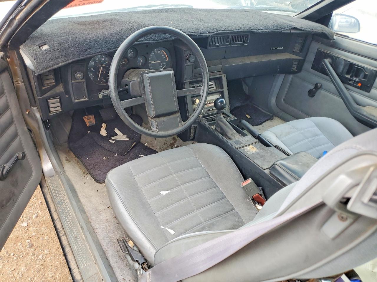 1986 Chev Camaro Gray vin: 1G1FP87S7GL115658