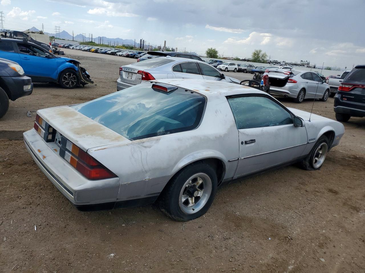 1986 Chev Camaro Gray vin: 1G1FP87S7GL115658