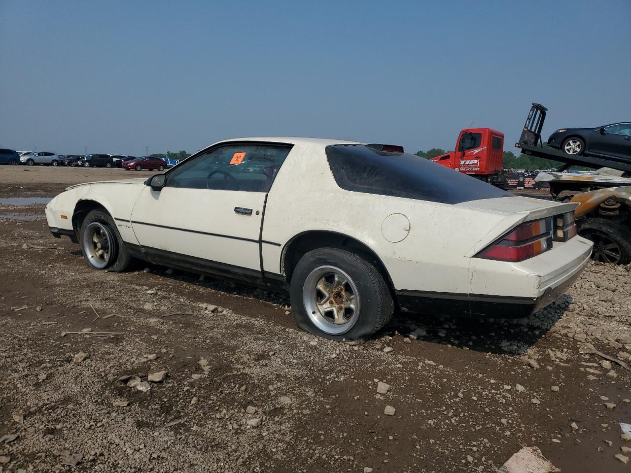 1986 Chevrolet Camaro White vin: 1G1FP87S7GL201018