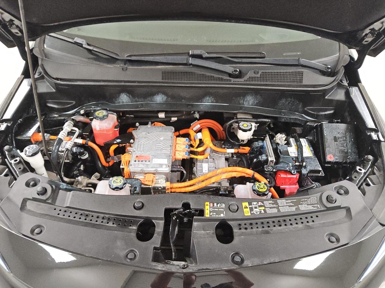 2023 Chevrolet Bolt Euv Lt Black vin: 1G1FY6S02P4149153 Damage: 120v Power Inverter, Broken, Replacement Required