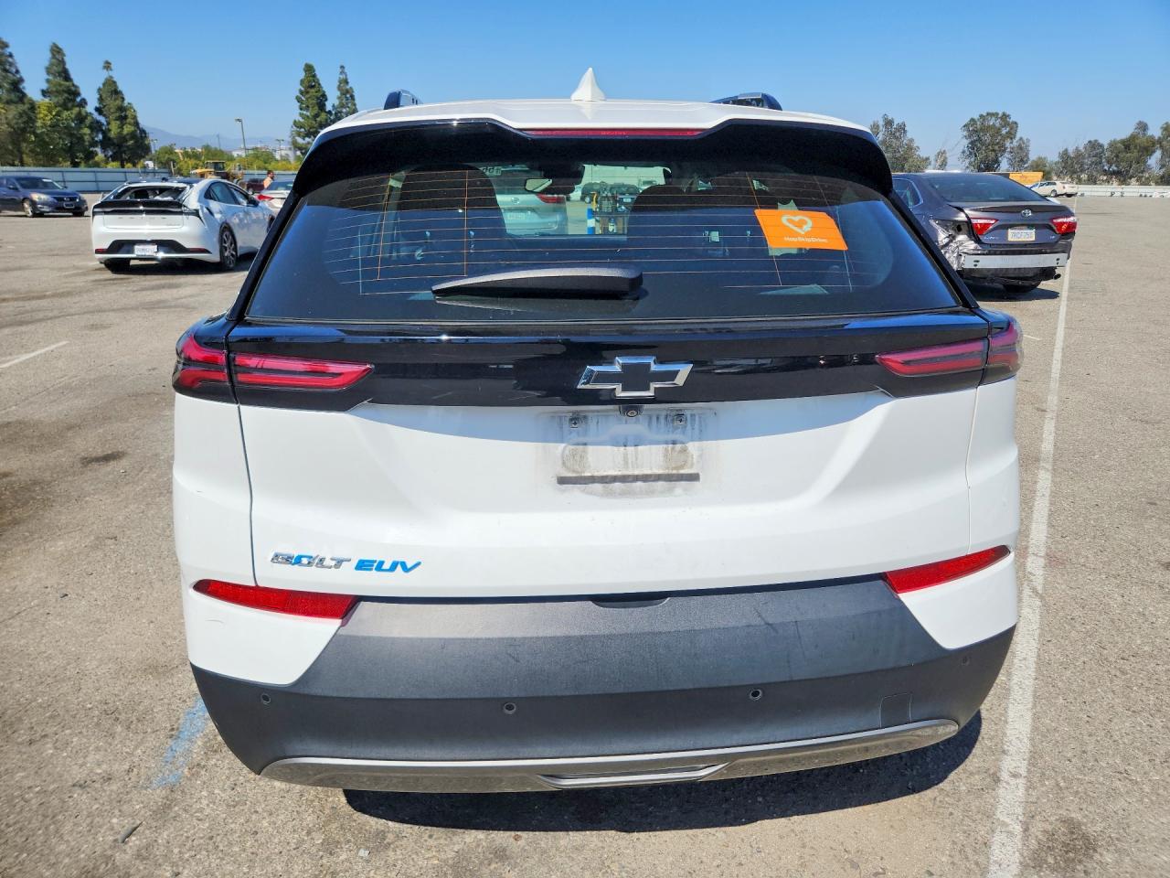 2023 Chevrolet Bolt Euv Lt White vin: 1G1FY6S04P4188973