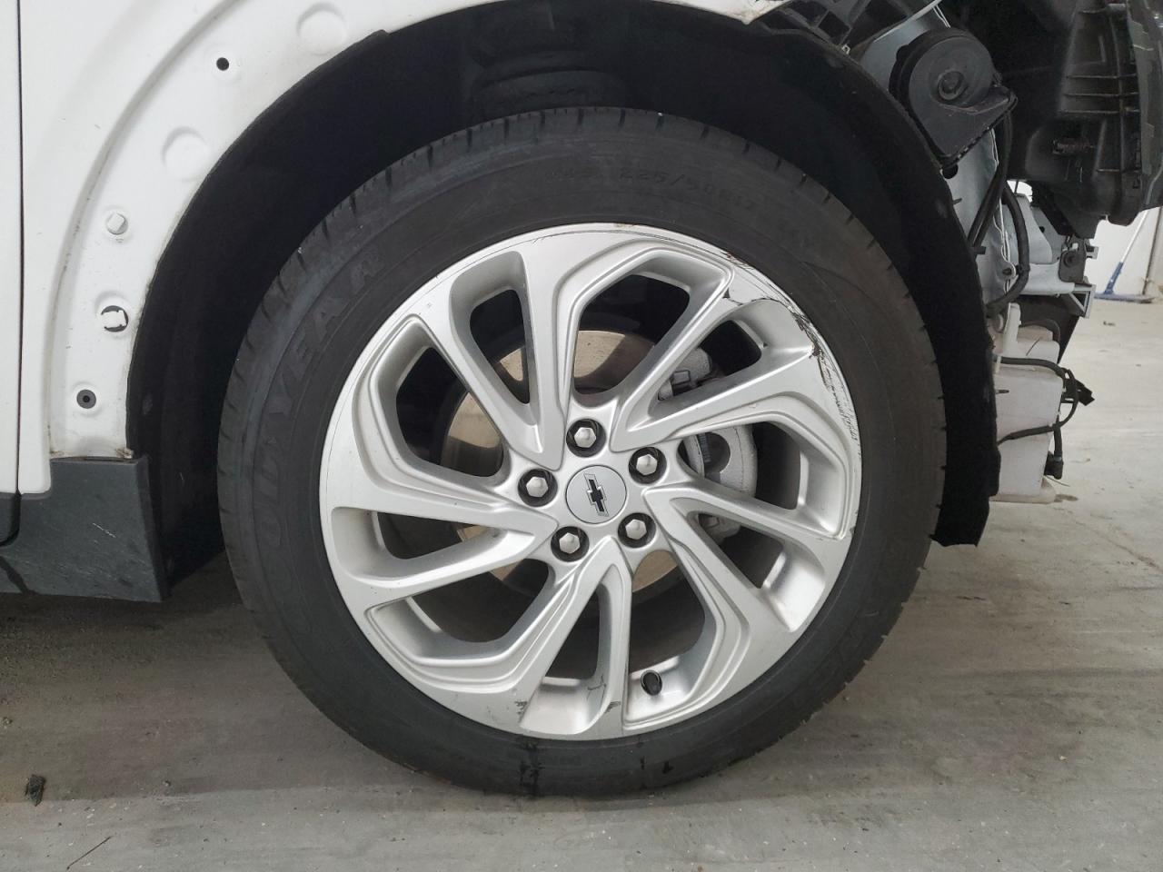 2023 Chevrolet Bolt Euv Lt White vin: 1G1FY6S09P4184708 Damage: Right Front Wheel, Curb Rash, 6 To 7 Inches