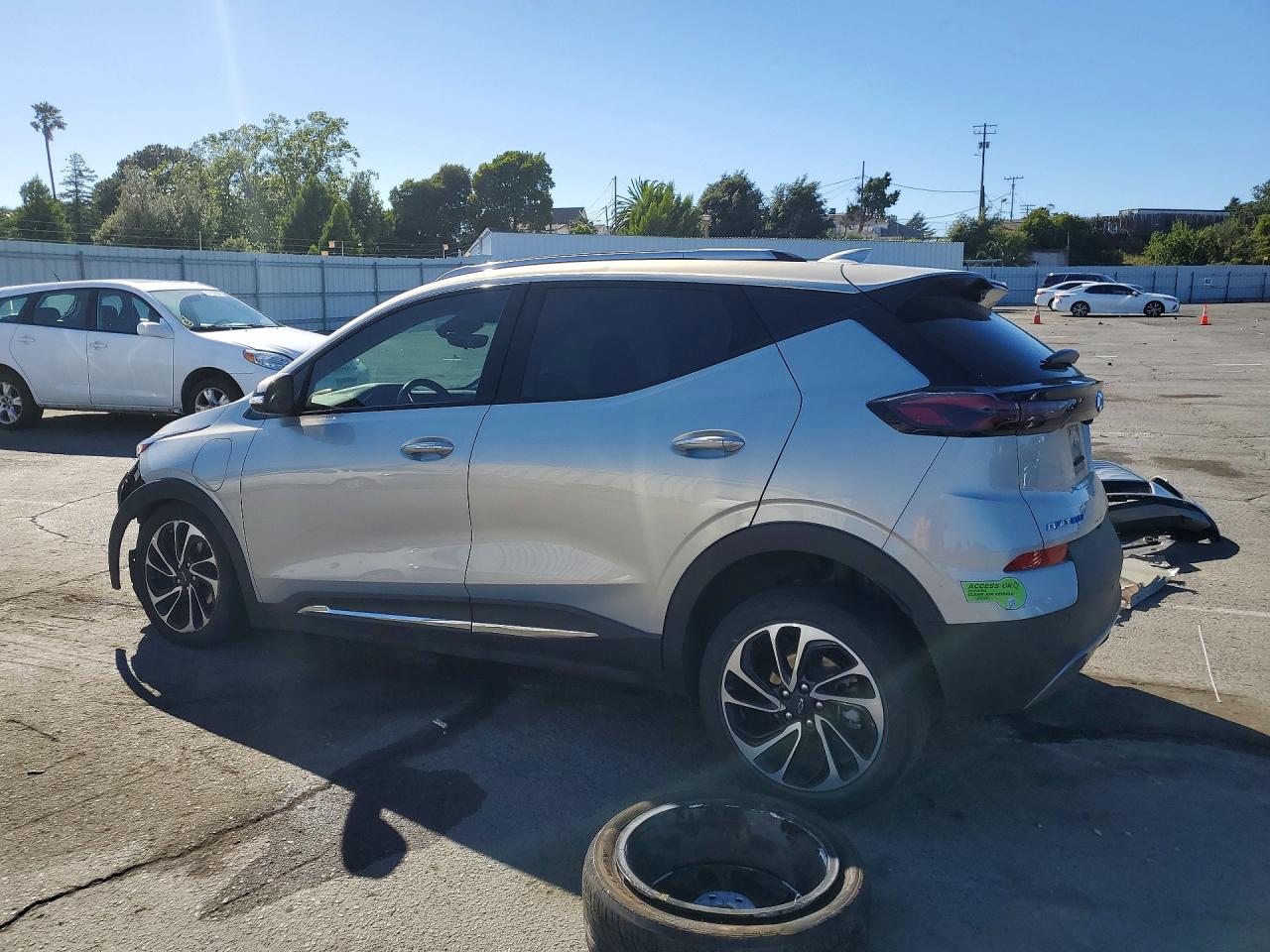 2023 Chevrolet Bolt Euv Premier Silver vin: 1G1FZ6S07P4117926