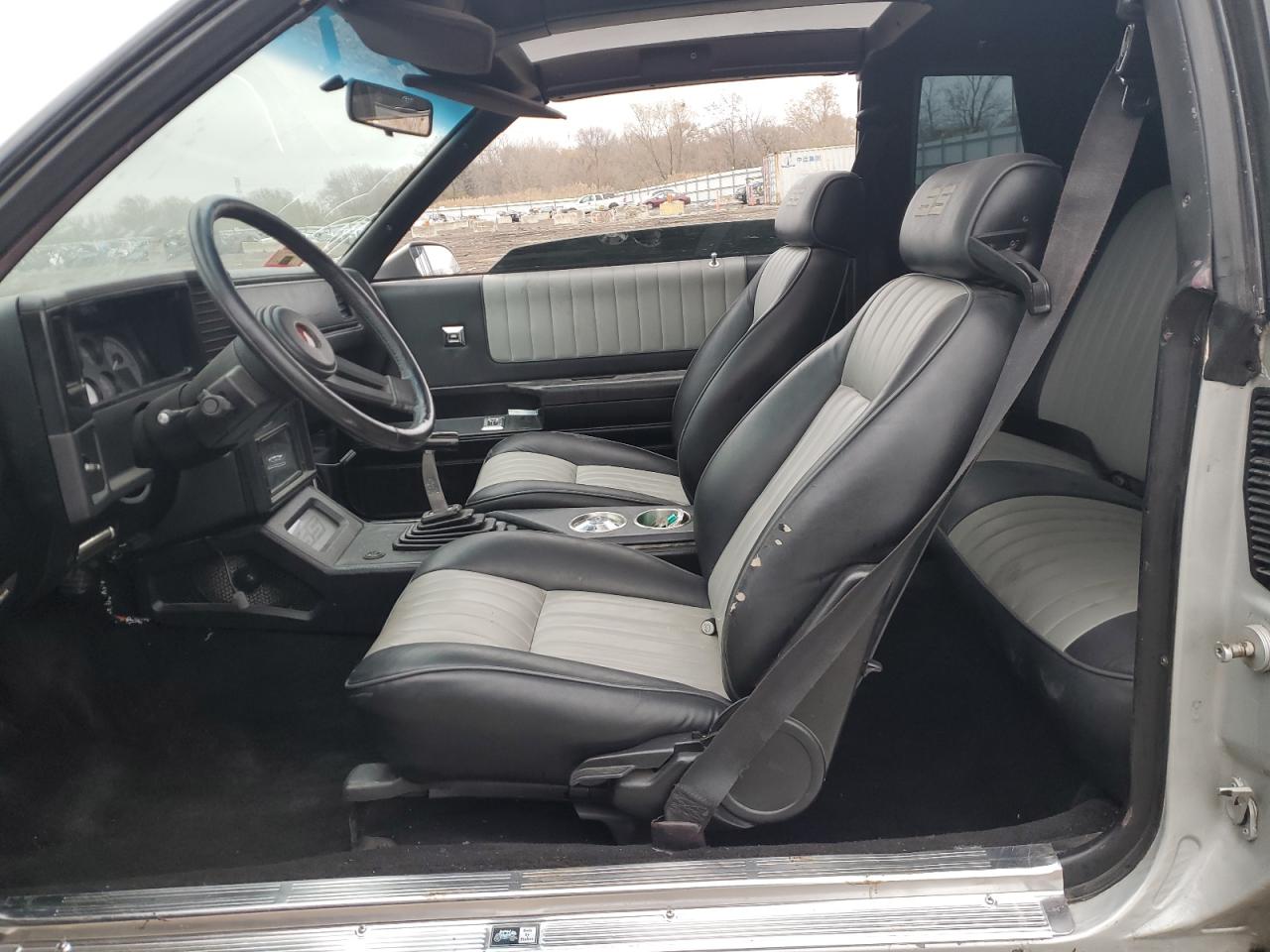 1987 Chevrolet Monte Carlo Silver vin: 1G1GZ11G5HP119065