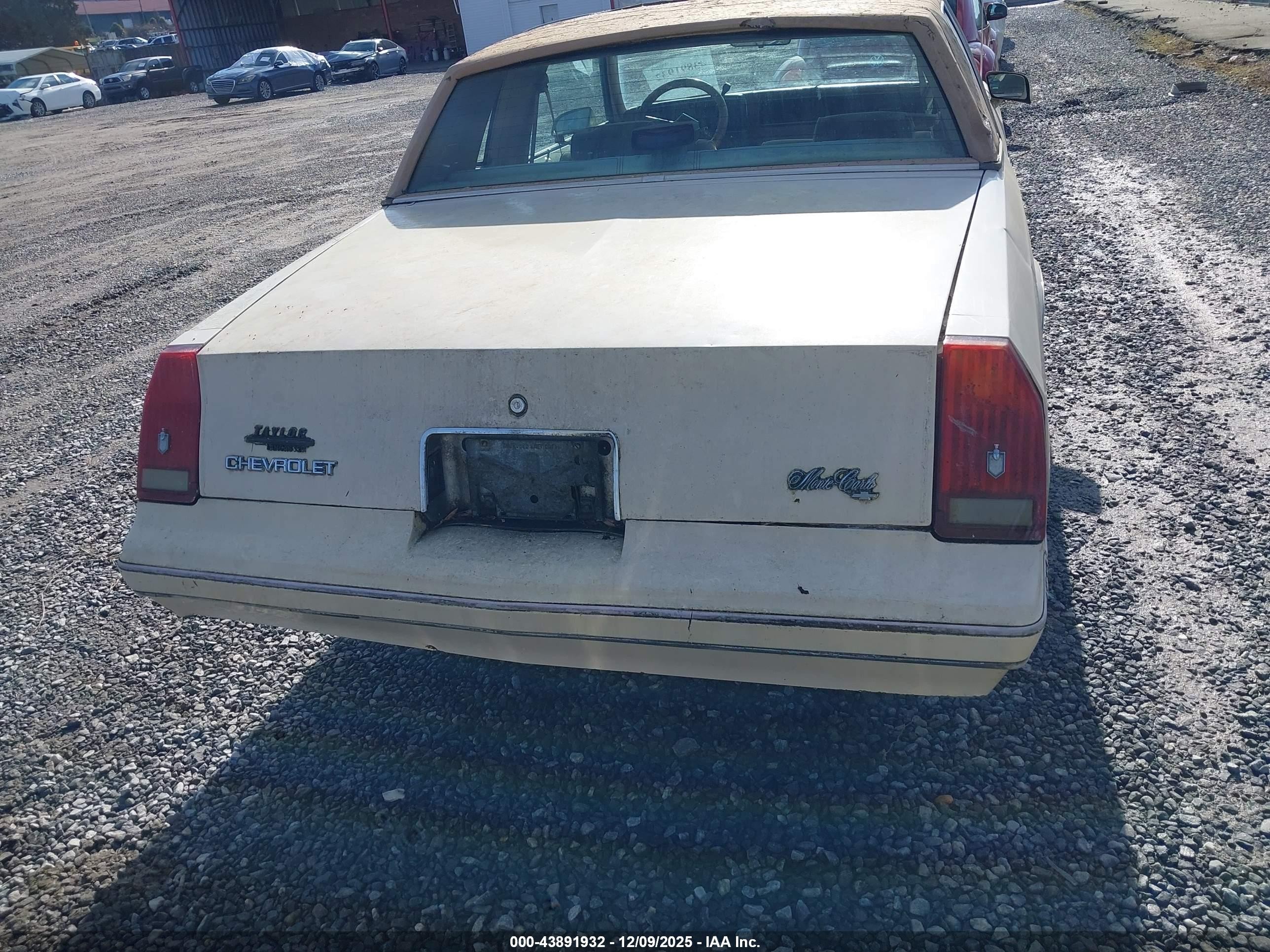 1986 Chevrolet Monte Carlo   Cream vin: 1G1GZ3780GR200036