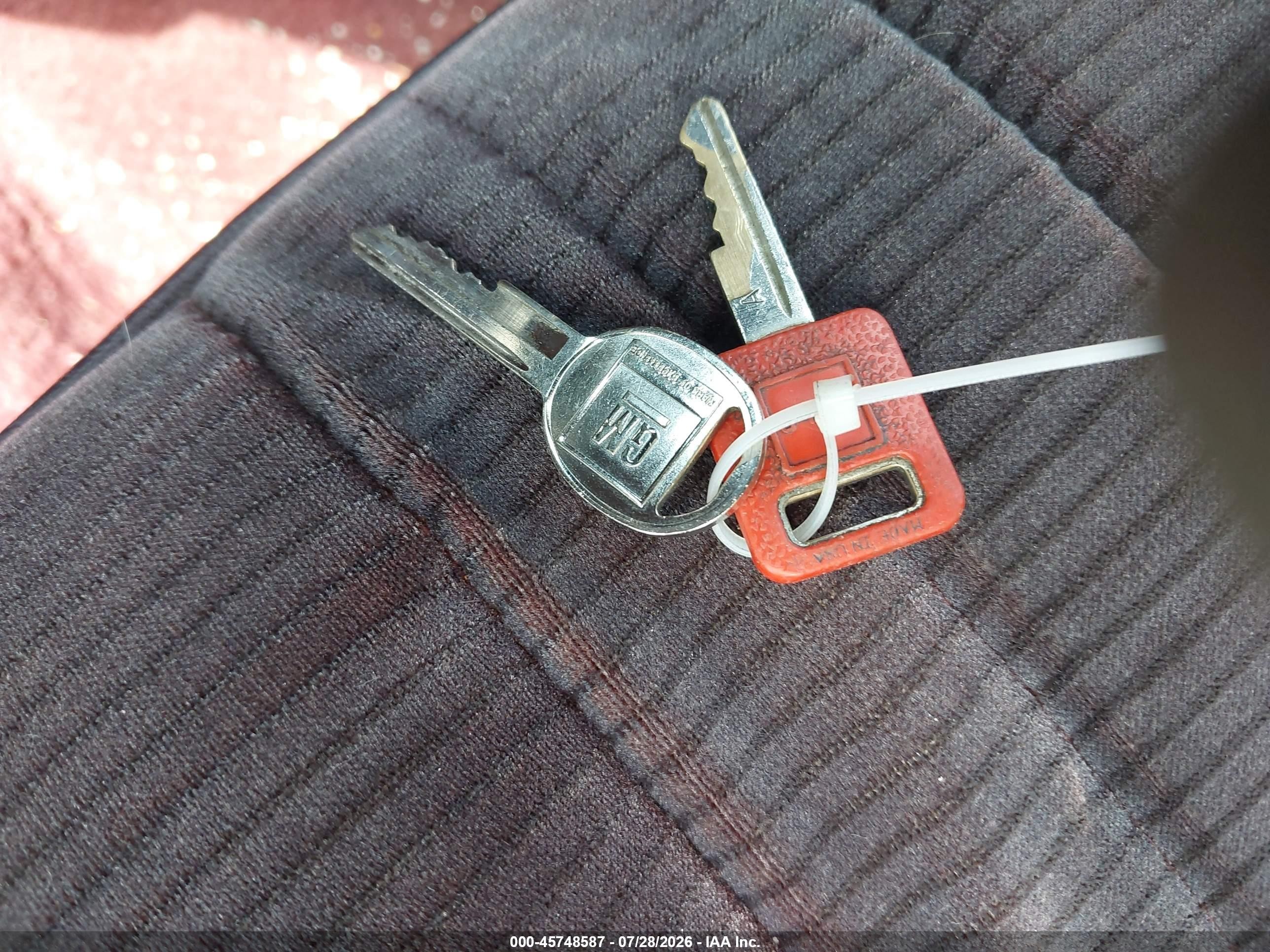 1985 Chevrolet Monte Carlo   Burgundy vin: 1G1GZ37GXFR109782
