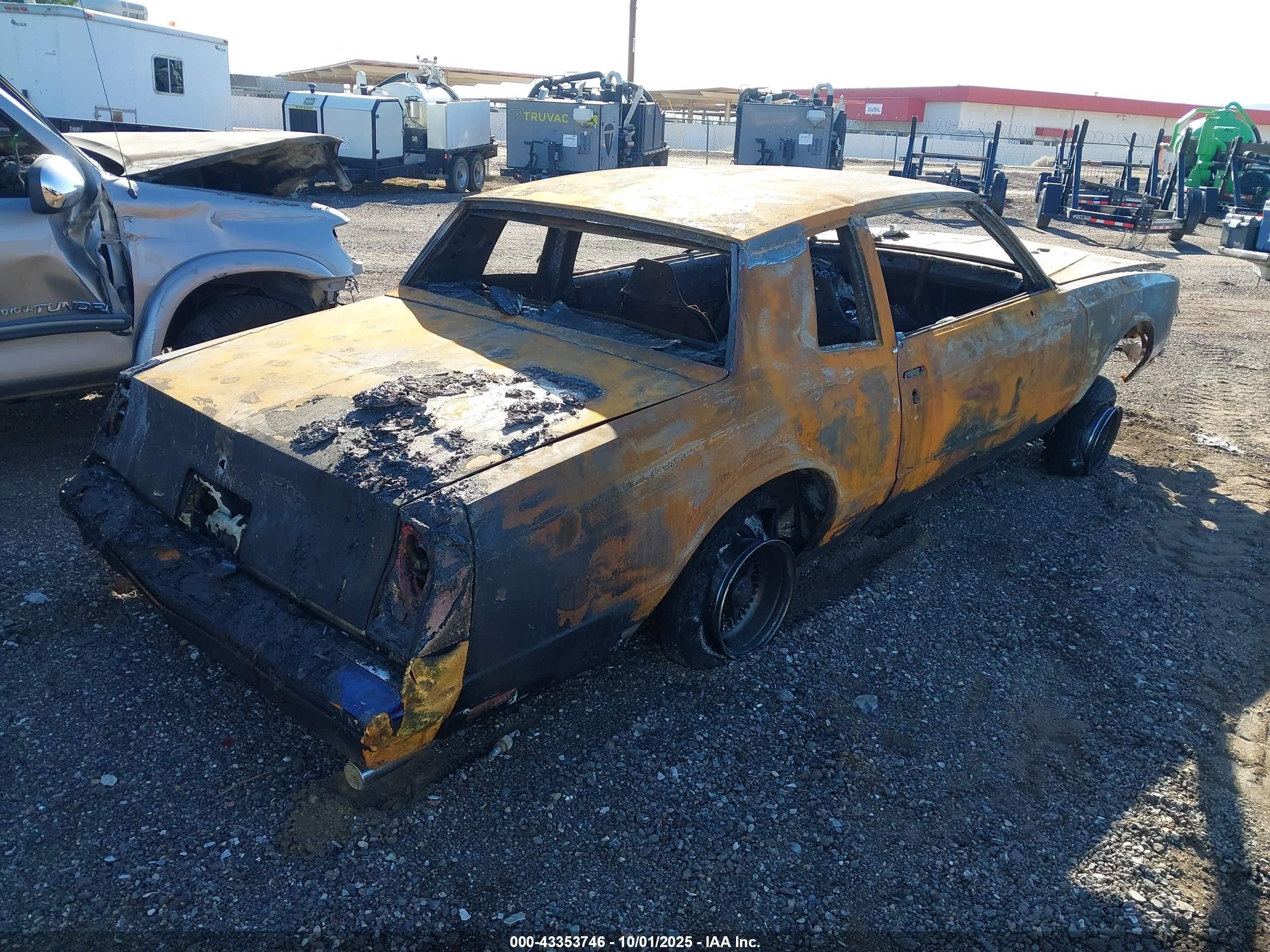 1985 Chevrolet Monte Carlo   Серый vin: 1G1GZ37Z1FR129601