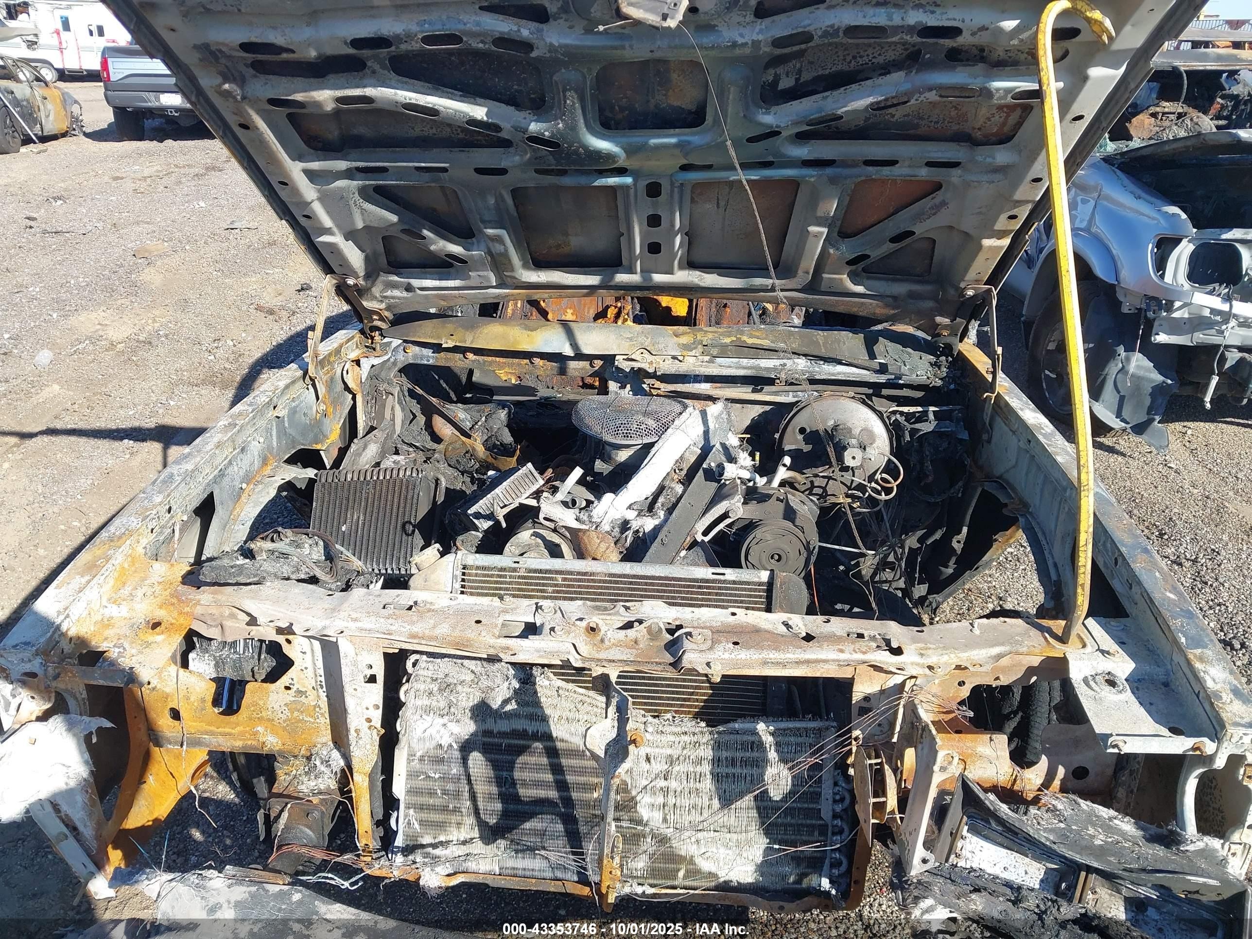 1985 Chevrolet Monte Carlo   Серый vin: 1G1GZ37Z1FR129601