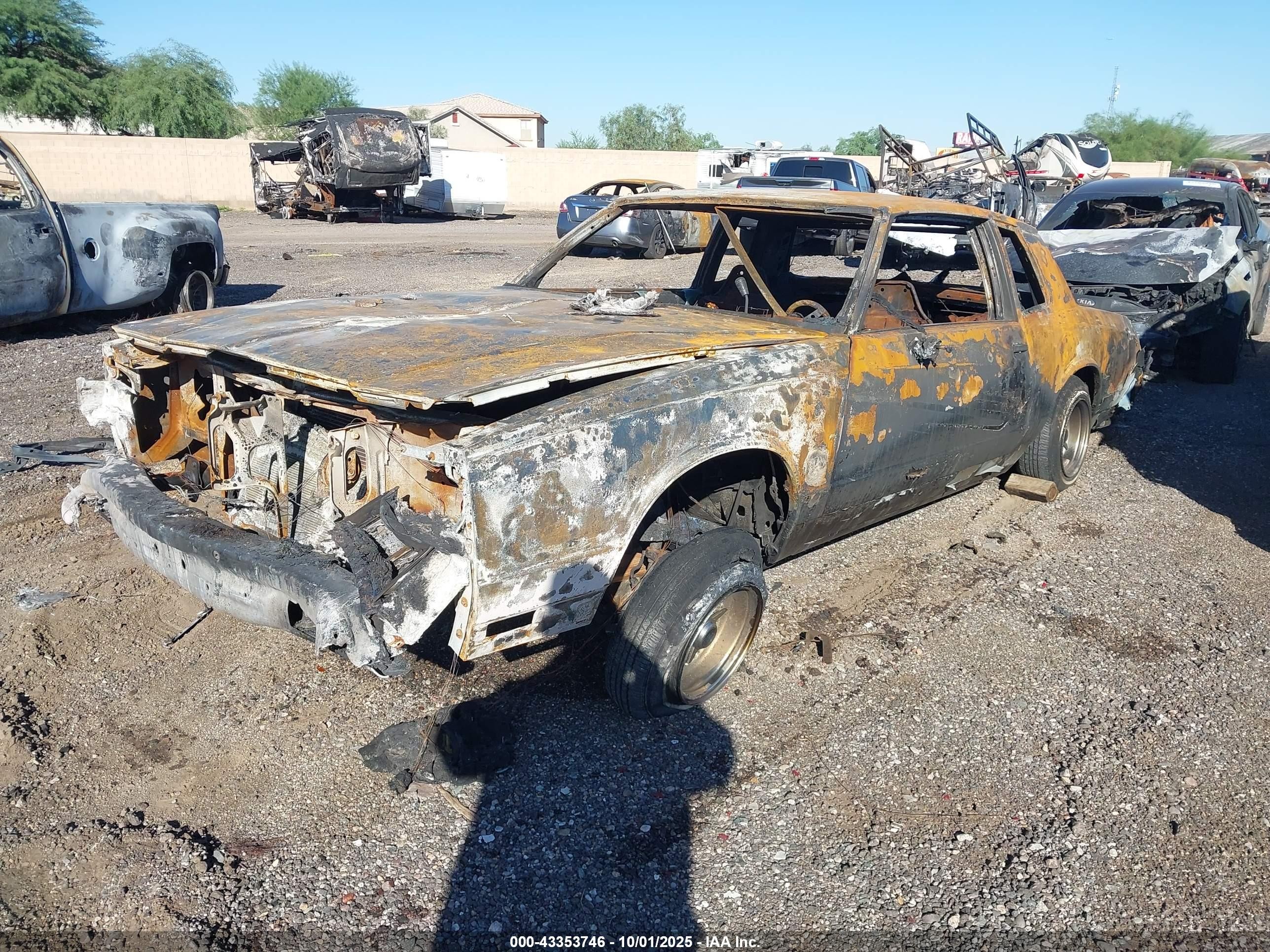 1985 Chevrolet Monte Carlo   Серый vin: 1G1GZ37Z1FR129601