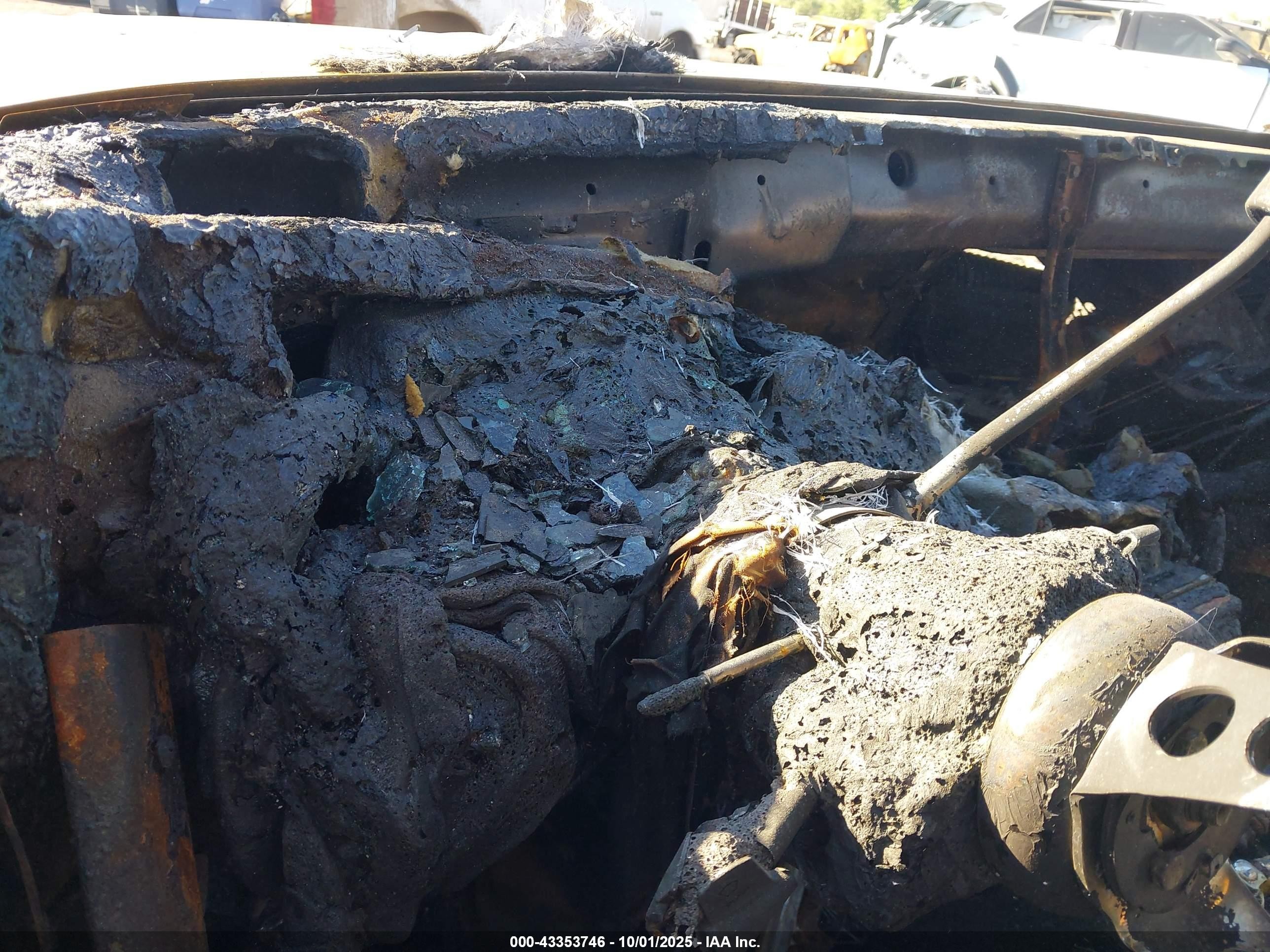 1985 Chevrolet Monte Carlo   Серый vin: 1G1GZ37Z1FR129601
