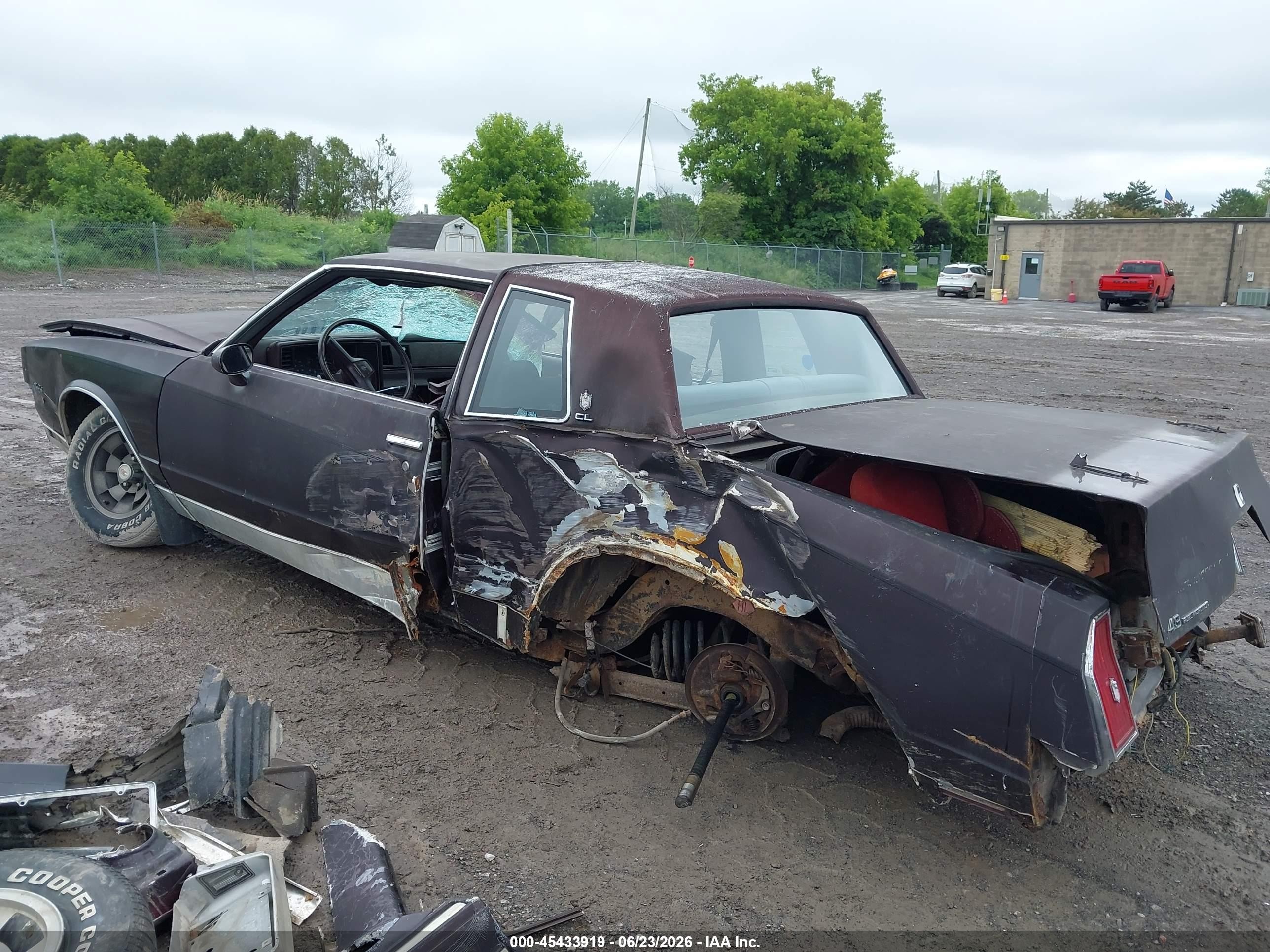 1985 Chevrolet Monte Carlo   Brown vin: 1G1GZ37Z5FR168143