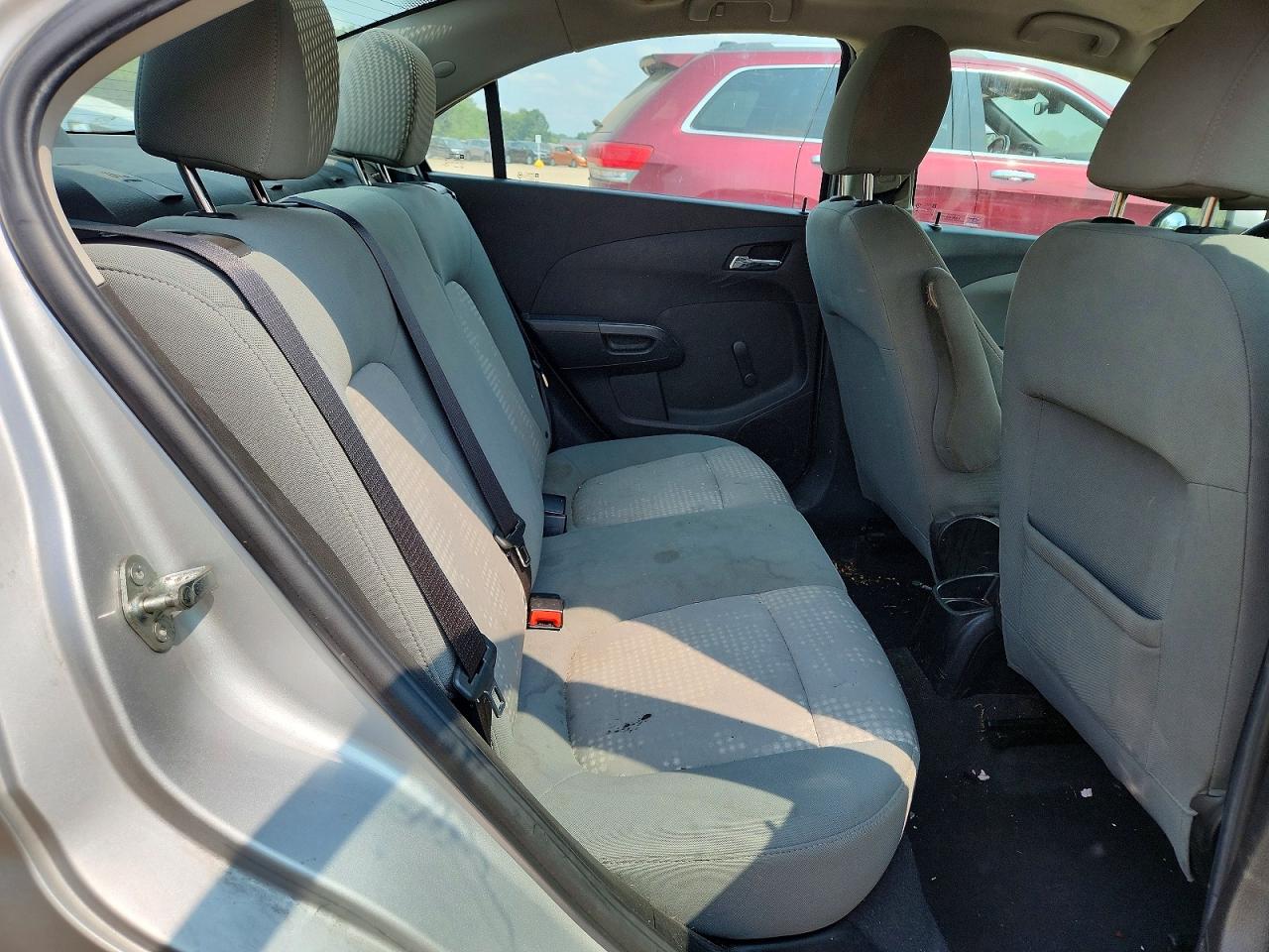 2013 Chevrolet Sonic Ls Silver vin: 1G1JA5EH1D4245846
