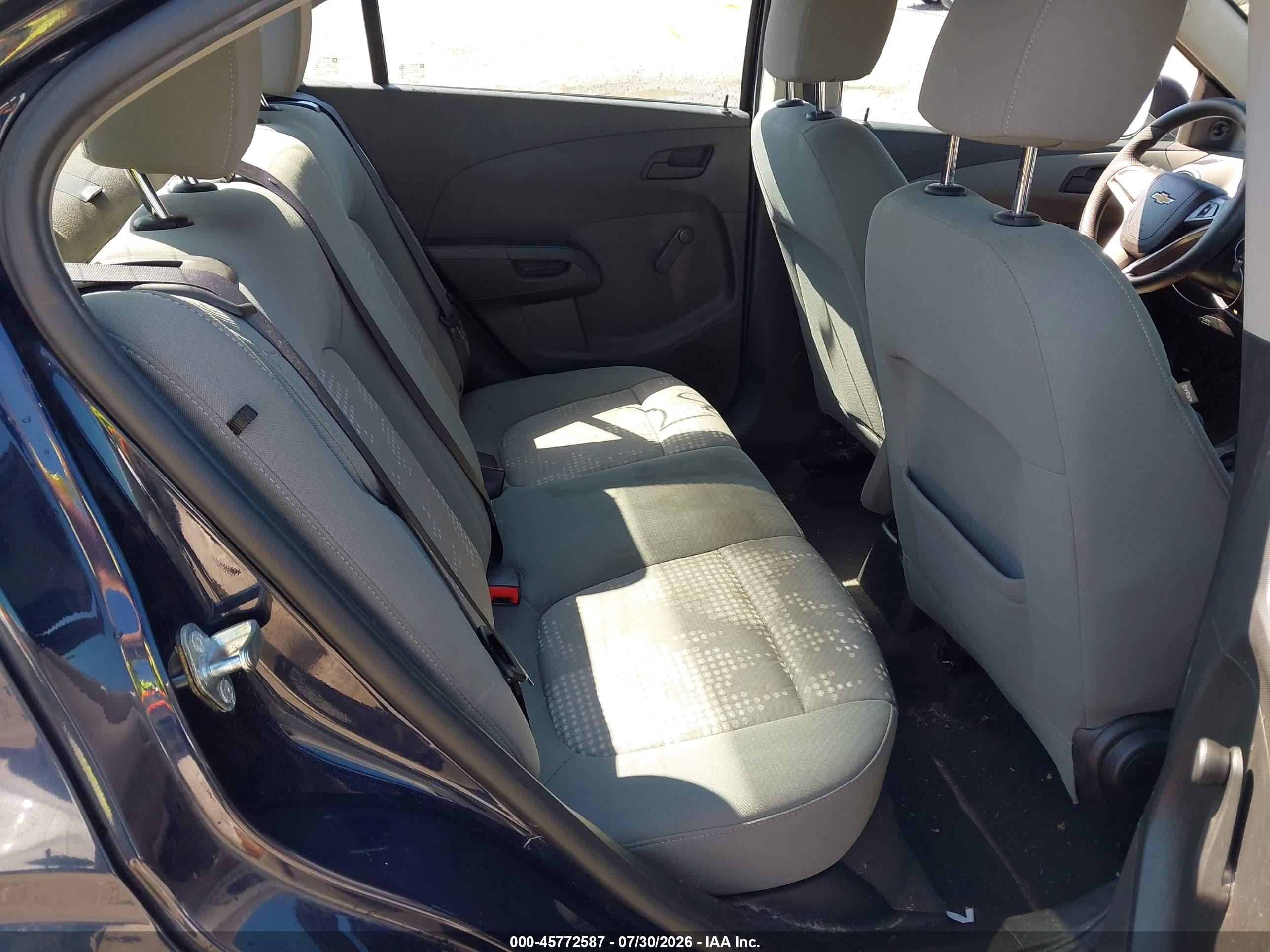 2015 Chevrolet Sonic Ls Auto Синий vin: 1G1JA5SG6F4176702