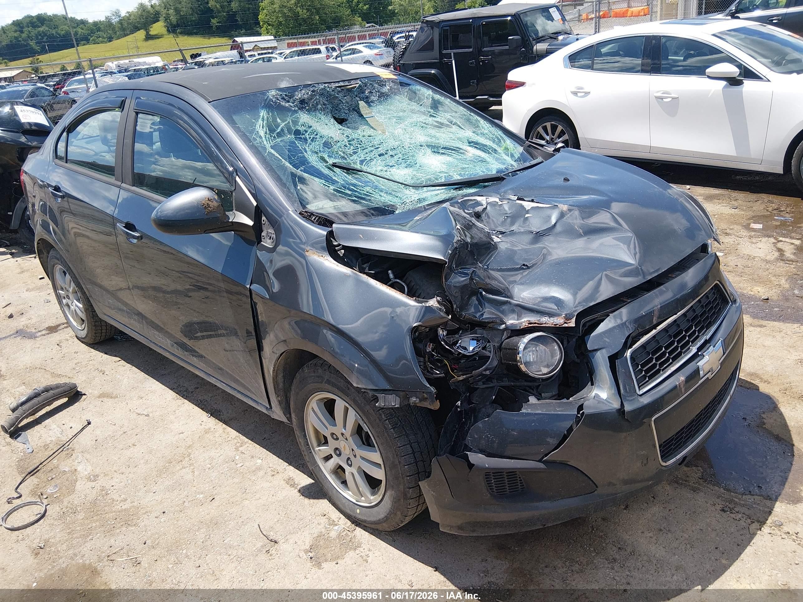 2013 Chevrolet Sonic Ls Auto Gray vin: 1G1JA5SH0D4135407