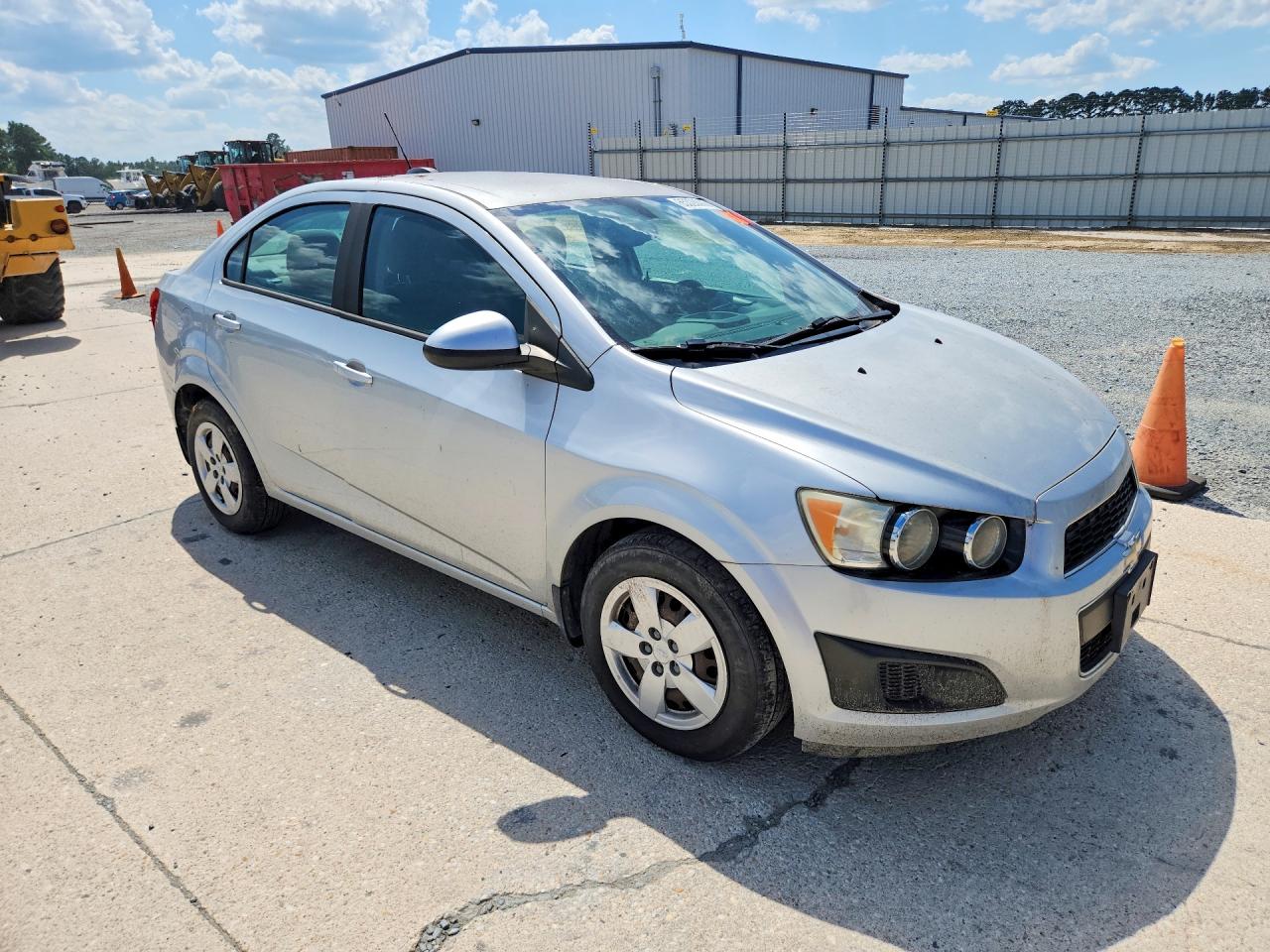 2015 Chevrolet Sonic Ls Silver vin: 1G1JA5SH1F4109238