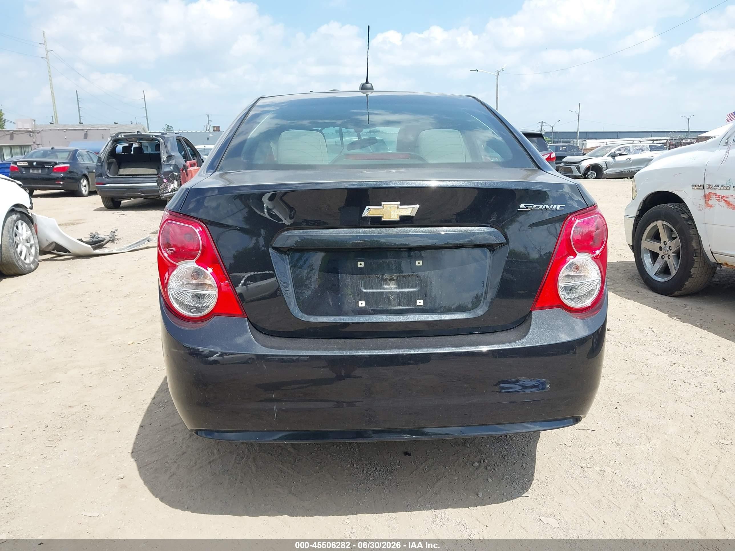2015 Chevrolet Sonic Ls Auto Black vin: 1G1JA5SH1F4152879