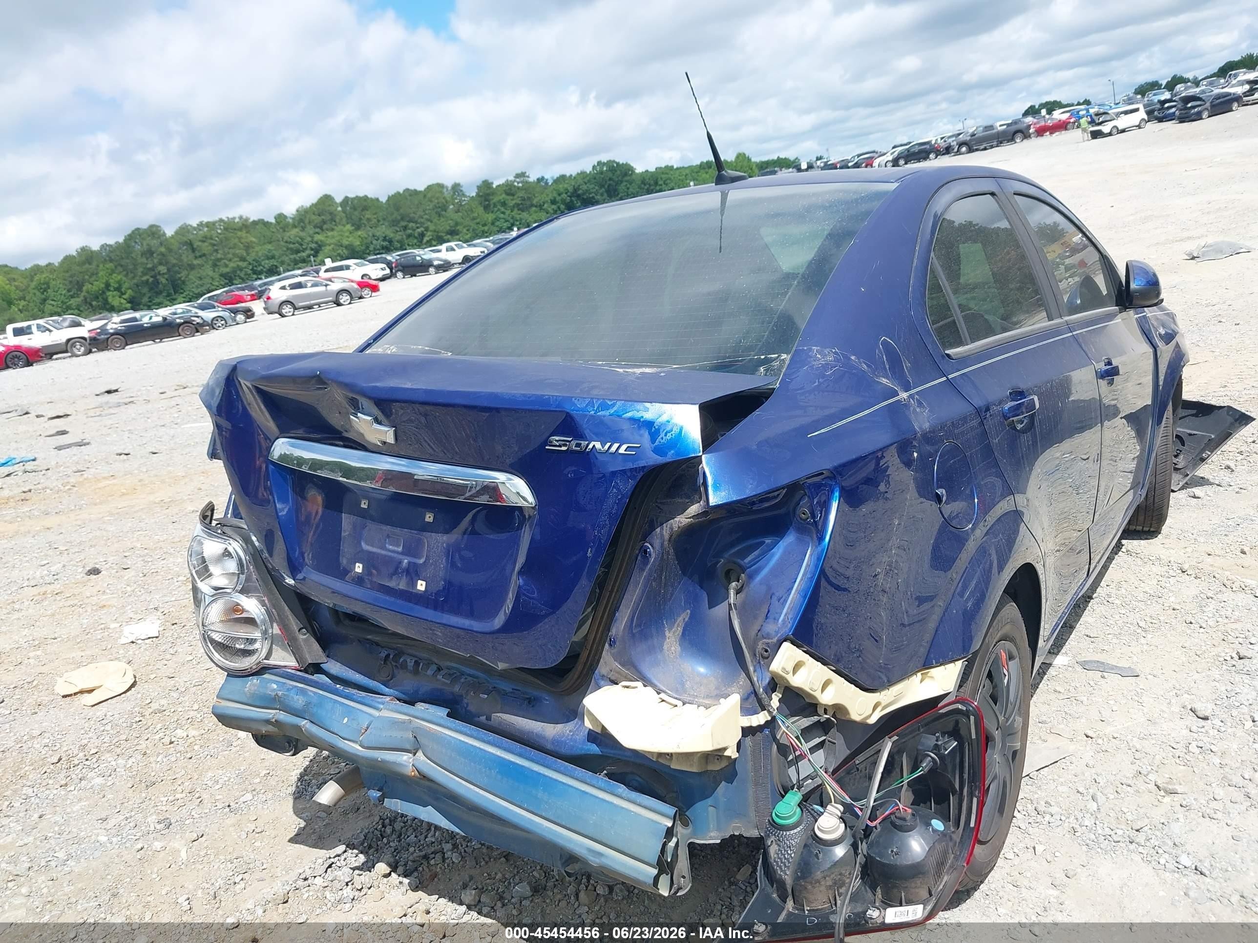 2014 Chevrolet Sonic Ls Auto Blue vin: 1G1JA5SH2E4167552