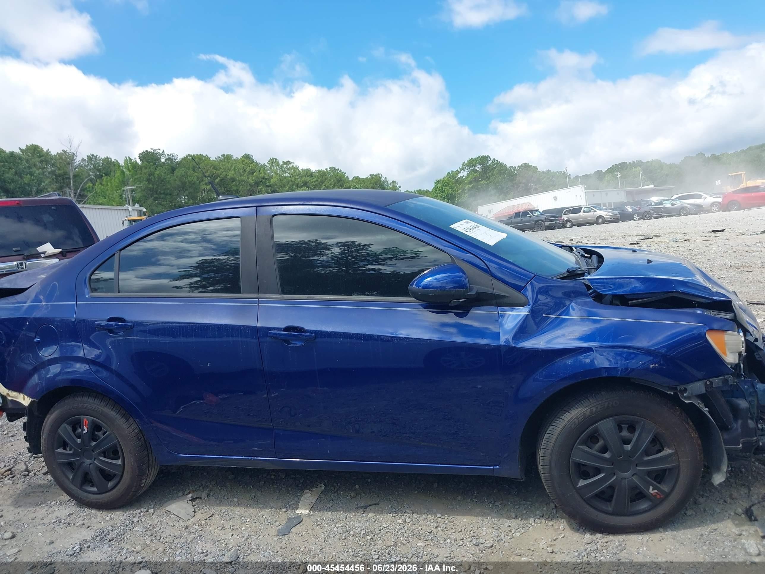 2014 Chevrolet Sonic Ls Auto Blue vin: 1G1JA5SH2E4167552