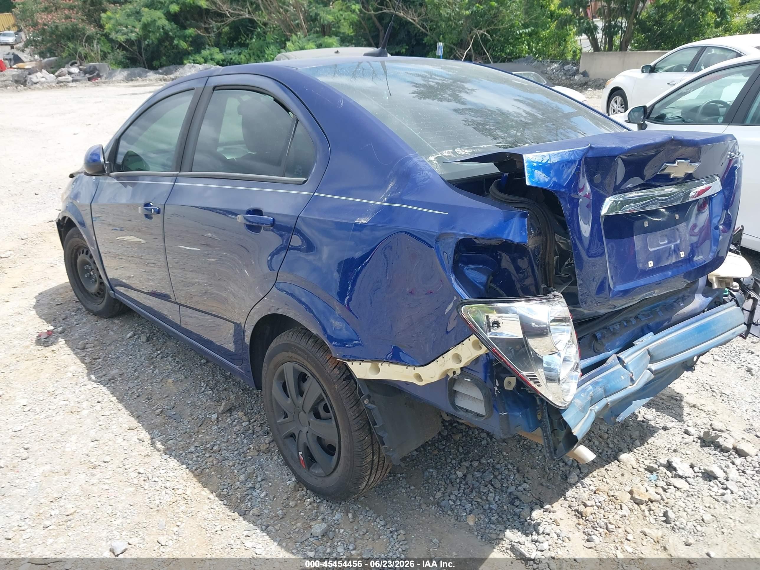 2014 Chevrolet Sonic Ls Auto Blue vin: 1G1JA5SH2E4167552