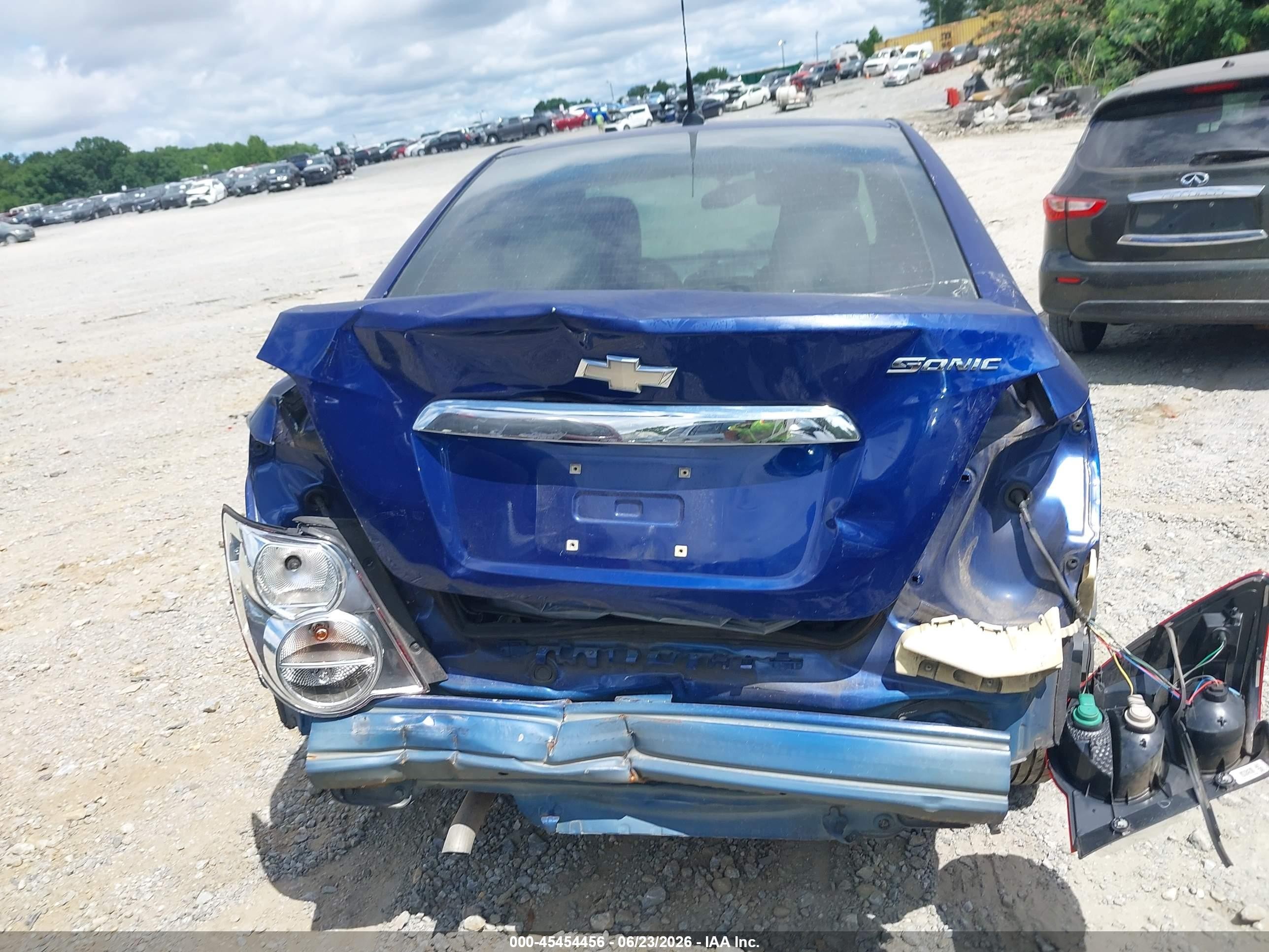 2014 Chevrolet Sonic Ls Auto Blue vin: 1G1JA5SH2E4167552