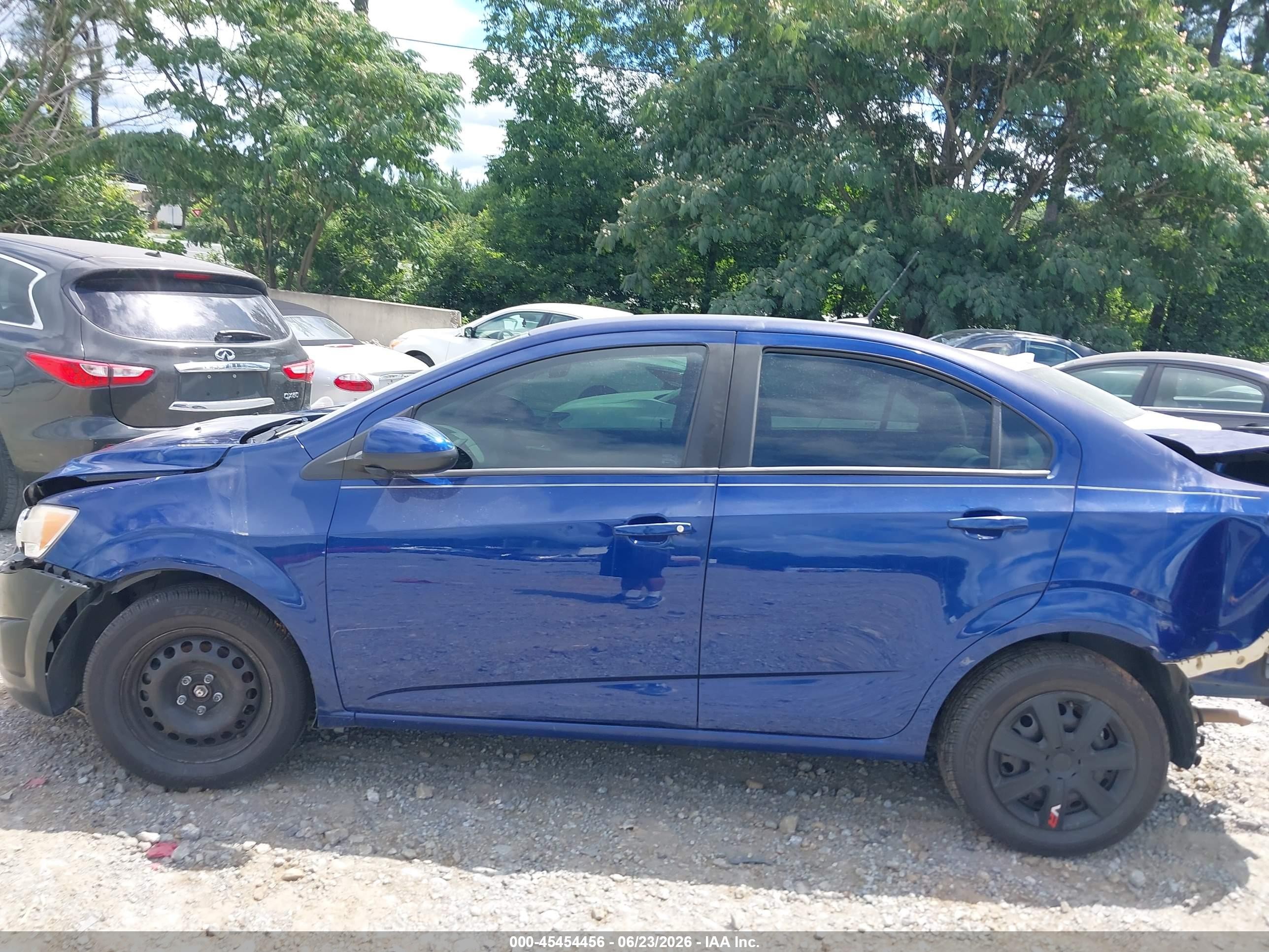 2014 Chevrolet Sonic Ls Auto Blue vin: 1G1JA5SH2E4167552