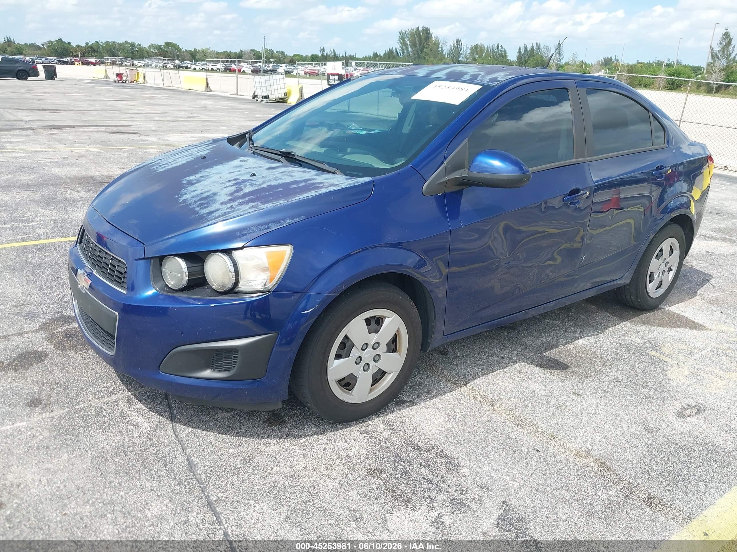 2014 Chevrolet Sonic Ls Auto Blue vin: 1G1JA5SH3E4124791