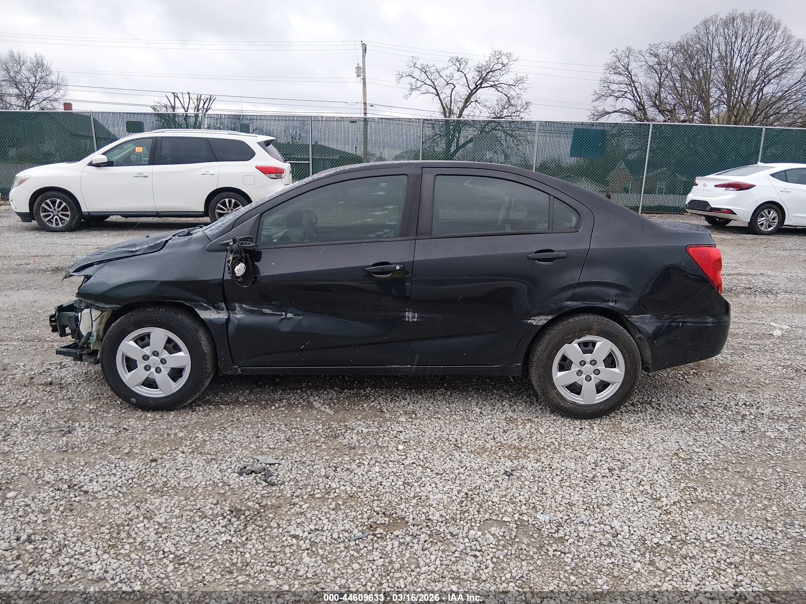 2015 Chevrolet Sonic Ls Auto Black vin: 1G1JA5SH3F4215433